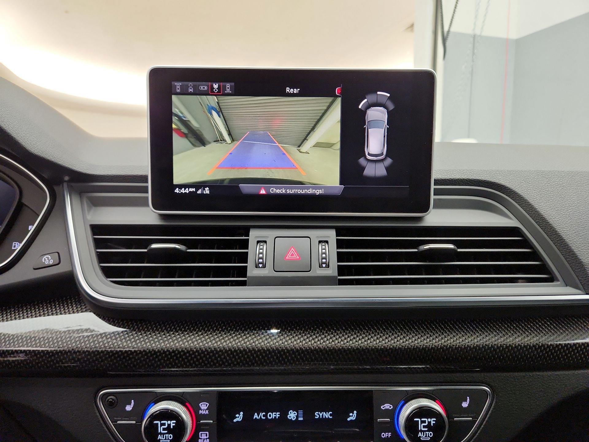 Thumbnail: 2018 Audi SQ5 - 15