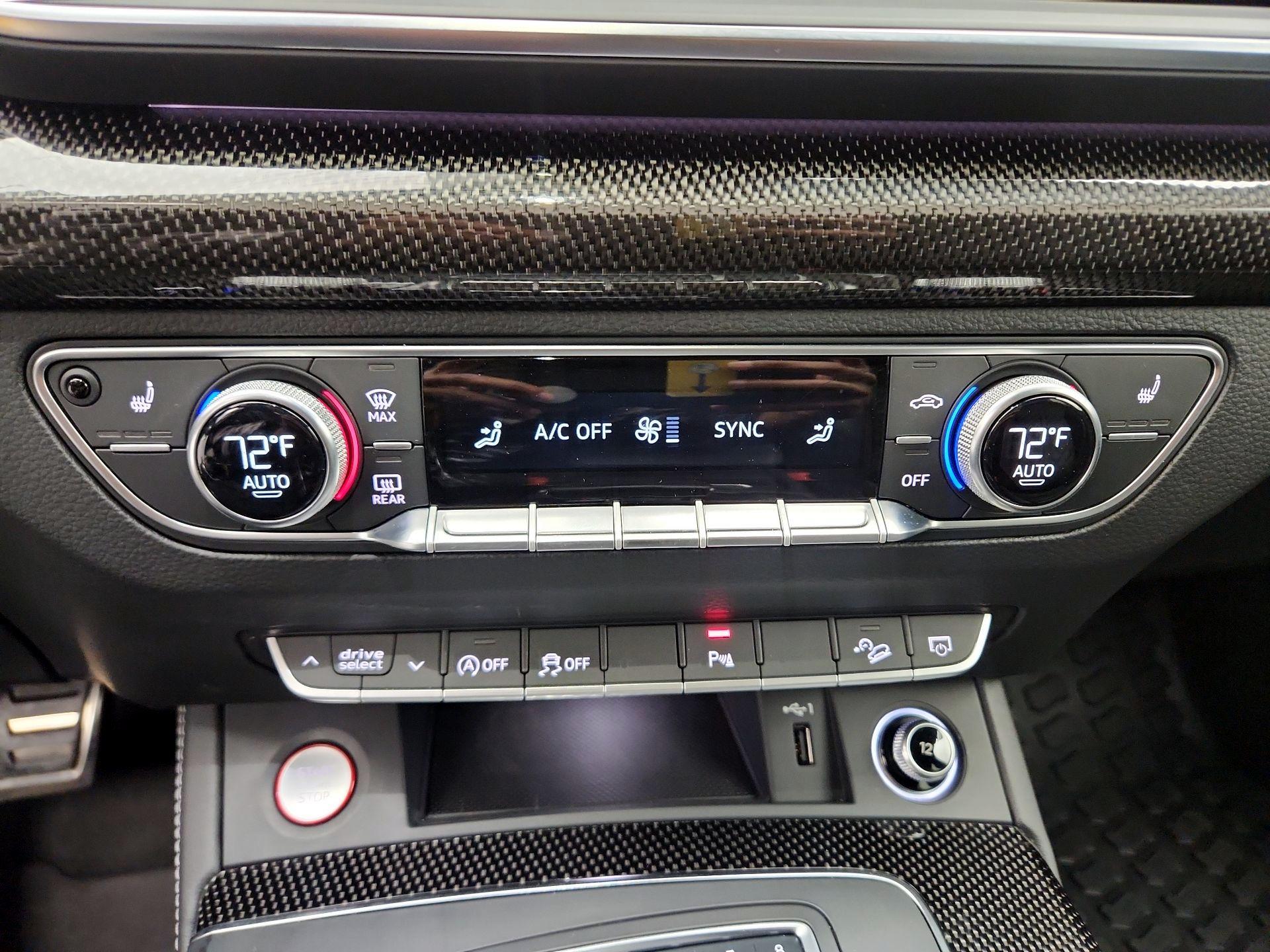 Thumbnail: 2018 Audi SQ5 - 16