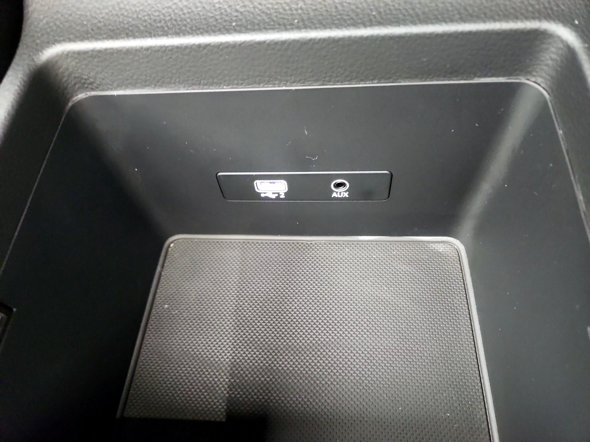 Thumbnail: 2018 Audi SQ5 - 19