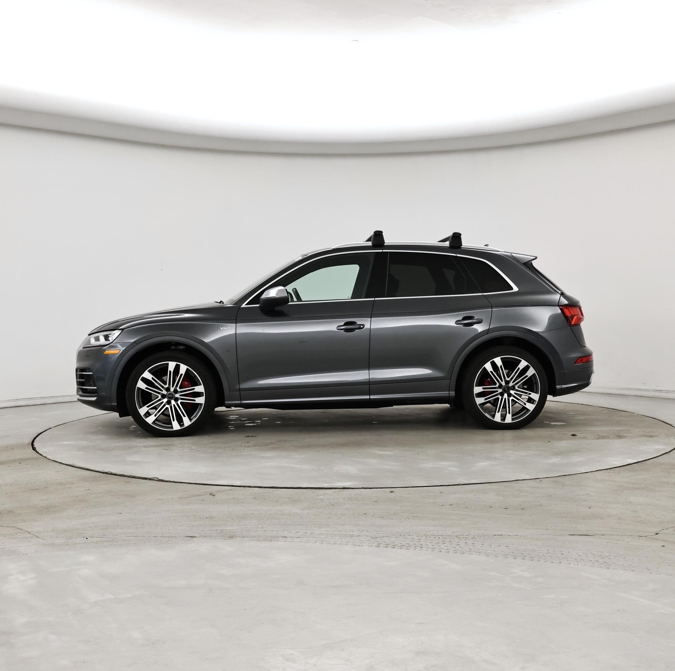 Thumbnail: 2018 Audi SQ5 - 3