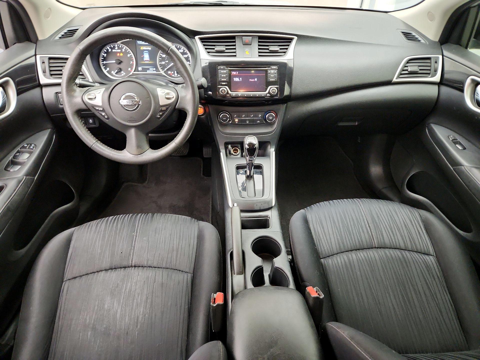 Thumbnail: 2016 Nissan Sentra - 9