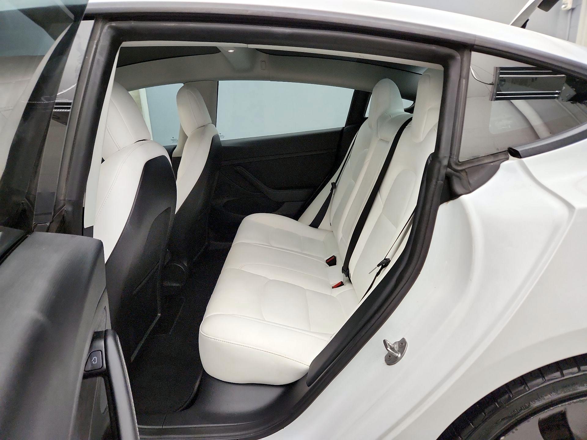 Thumbnail: 2021 Tesla Model 3 - 18