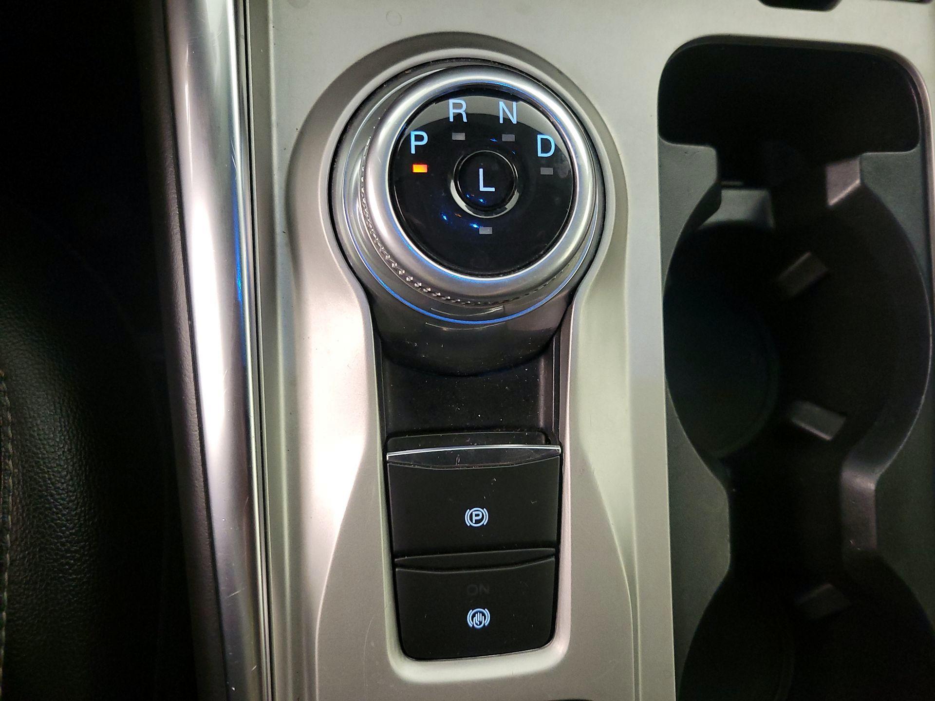 Thumbnail: 2022 Ford Explorer - 18