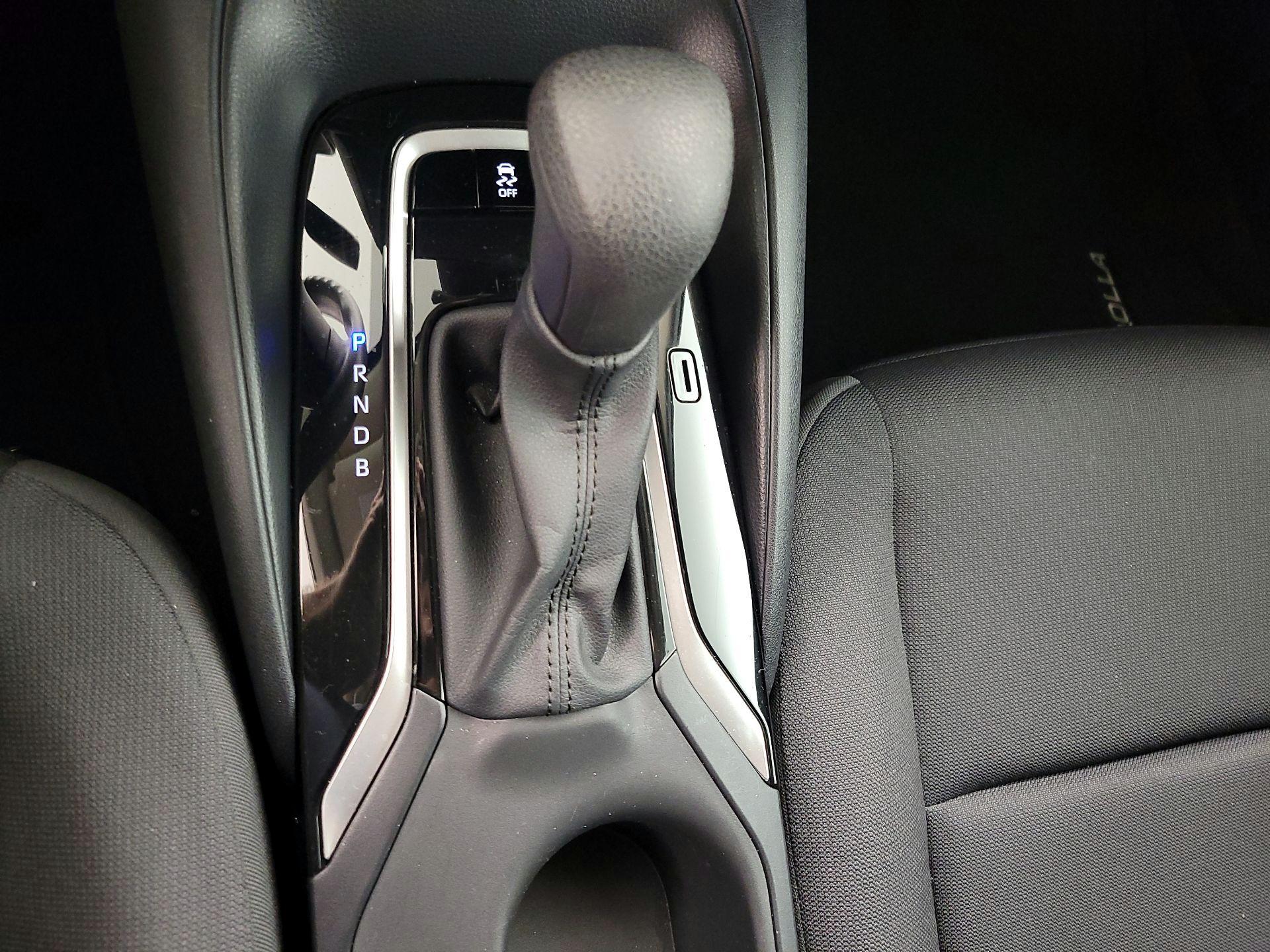 Thumbnail: 2023 Toyota Corolla - 17