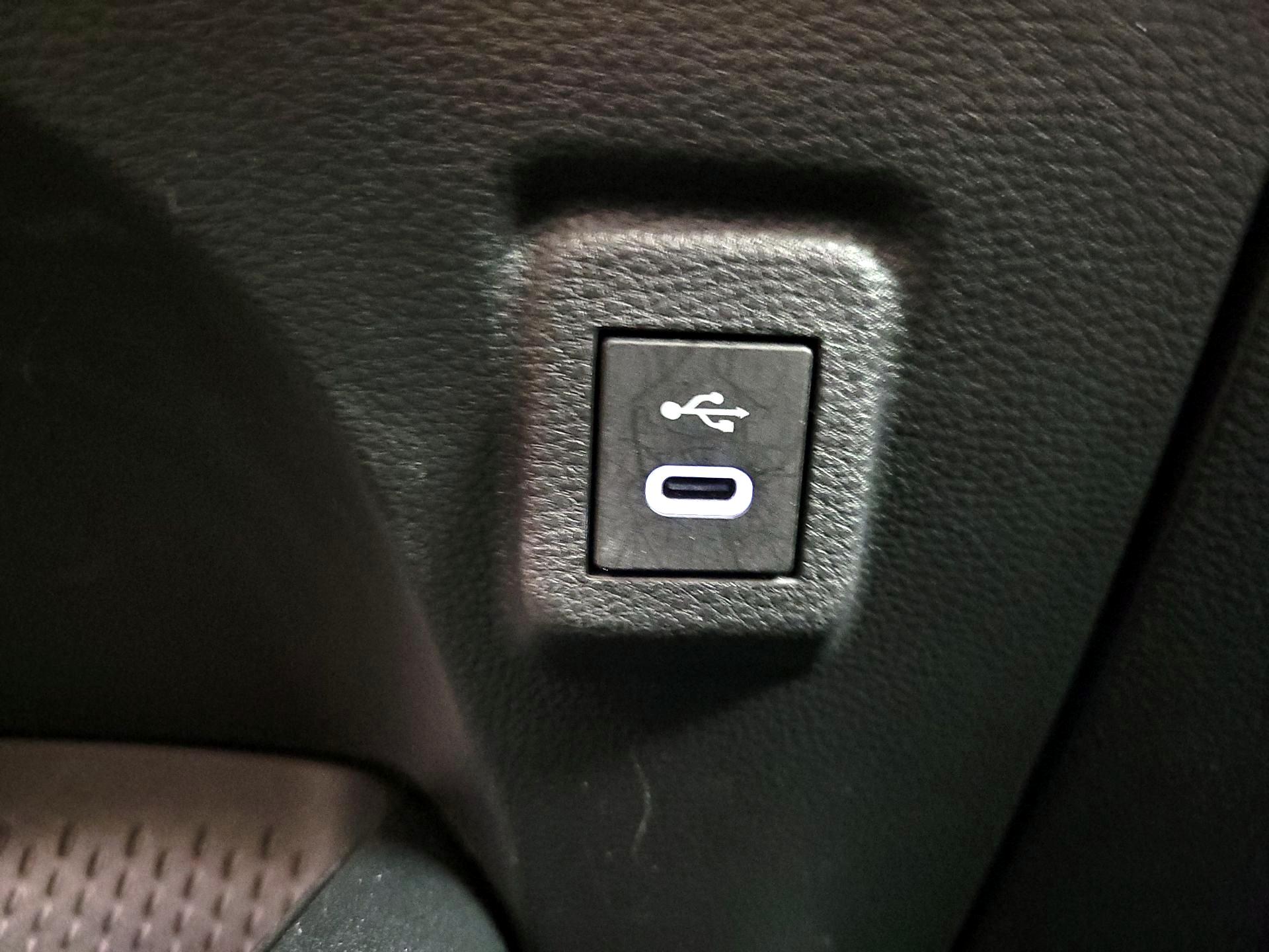 Thumbnail: 2023 Toyota Corolla - 18