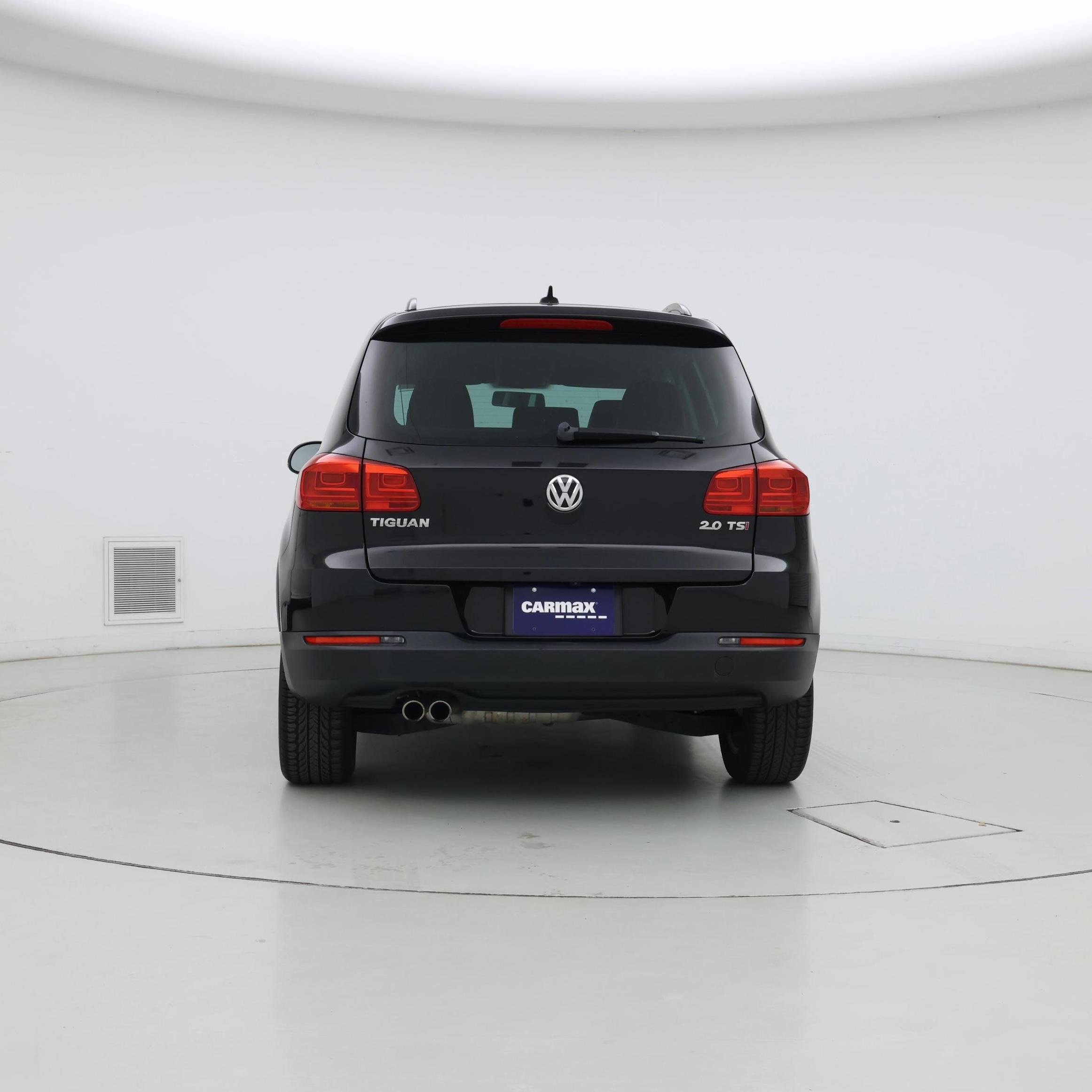 Thumbnail: 2015 Volkswagen Tiguan - 6