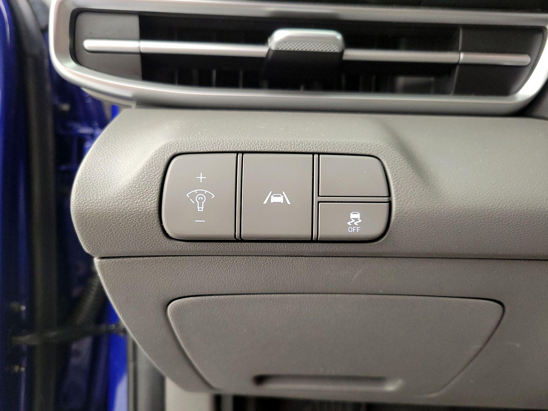 Thumbnail: 2023 Hyundai Elantra - 13