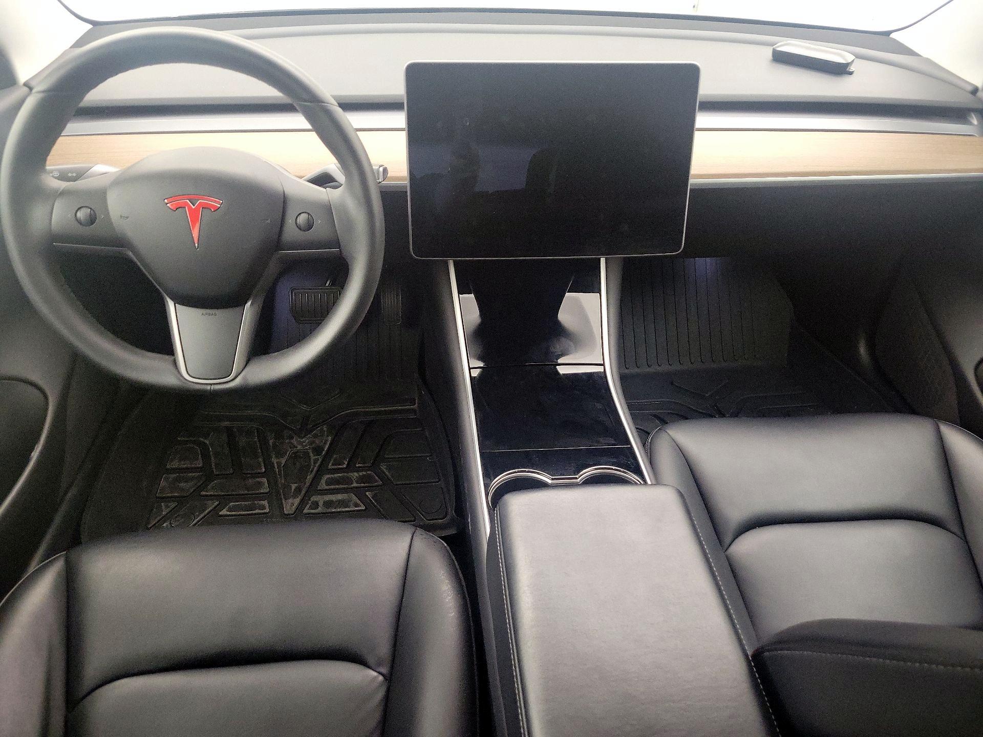 Thumbnail: 2020 Tesla Model 3 - 9