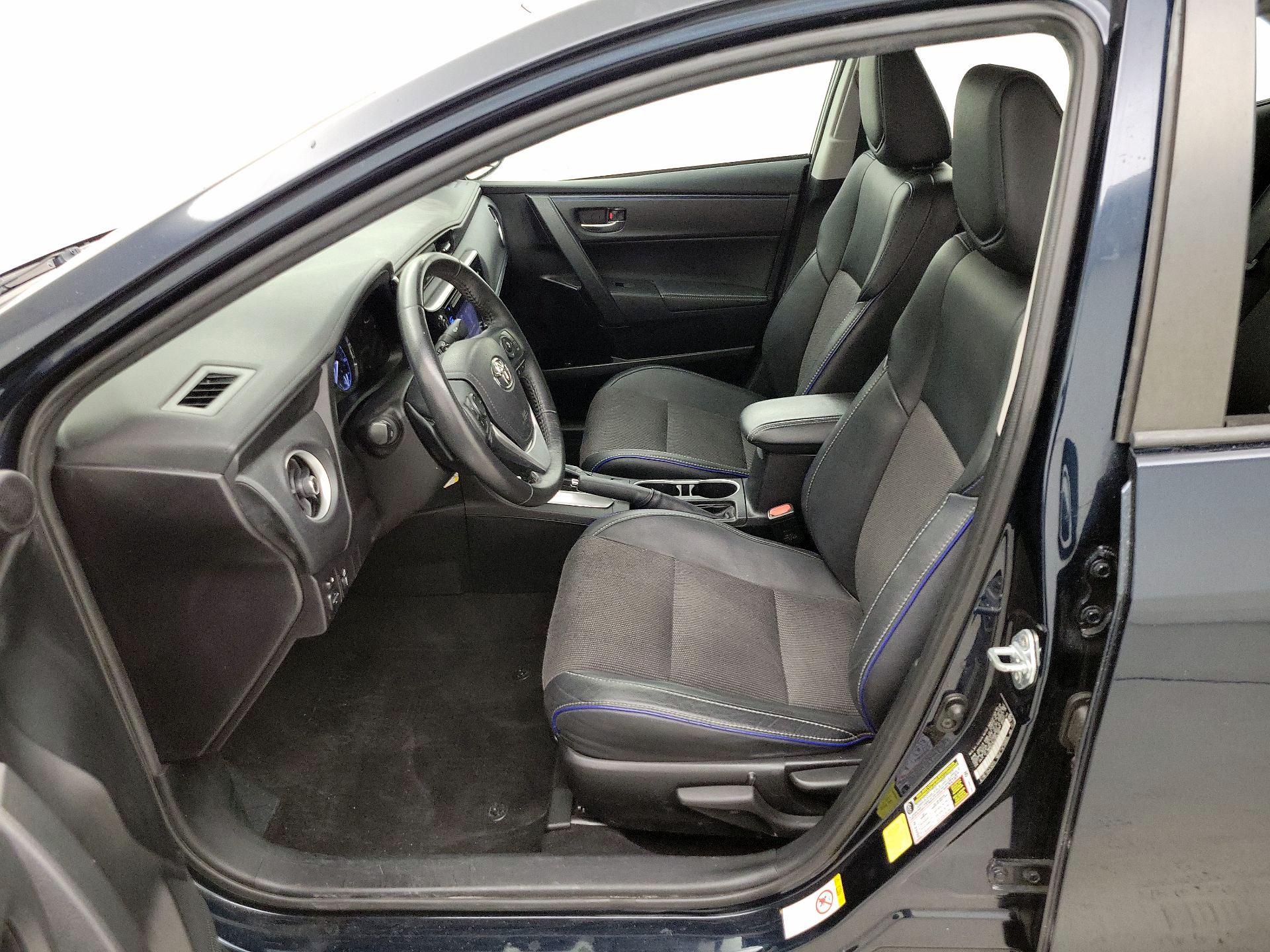 Thumbnail: 2017 Toyota Corolla - 11