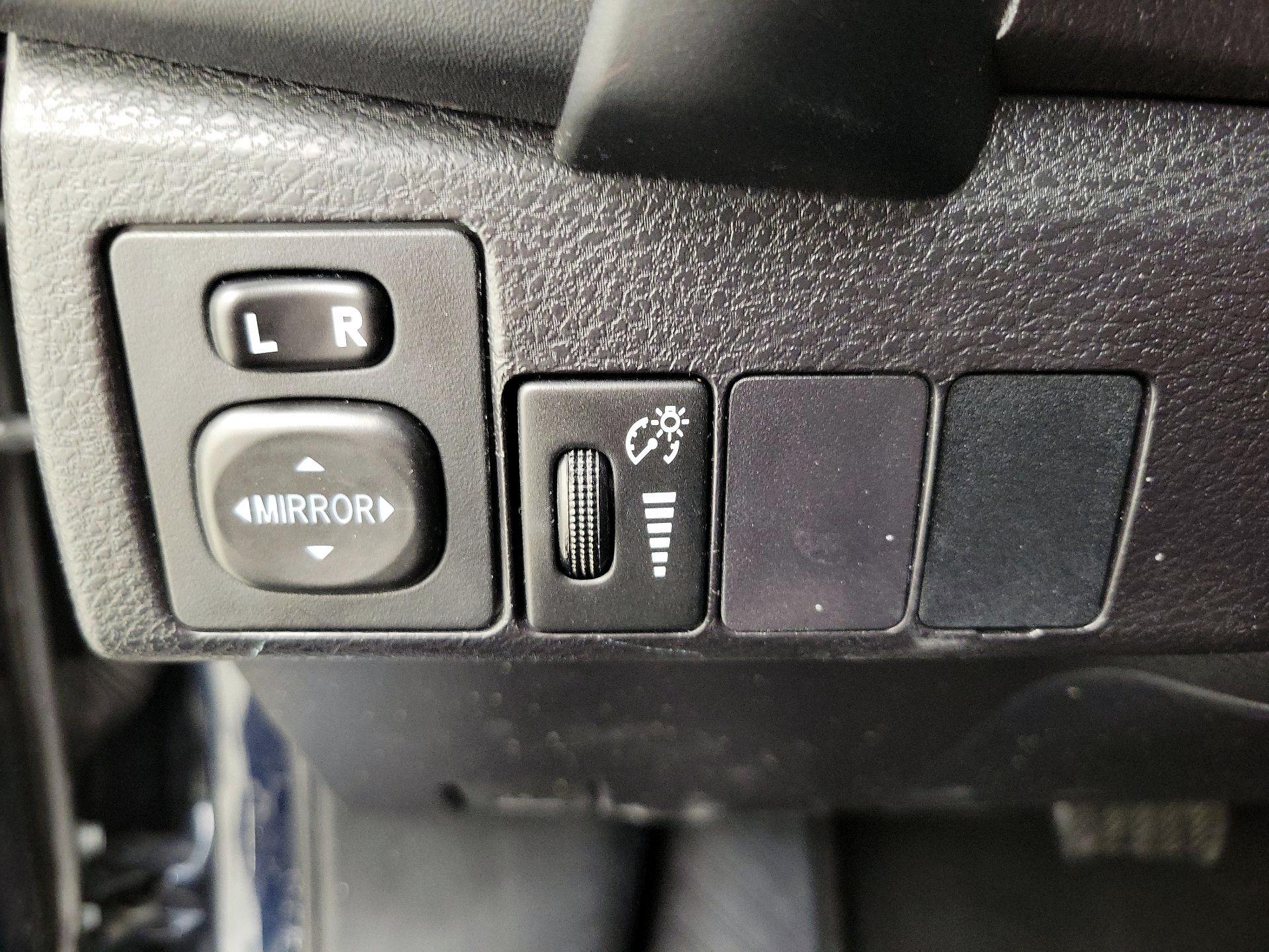 Thumbnail: 2017 Toyota Corolla - 13