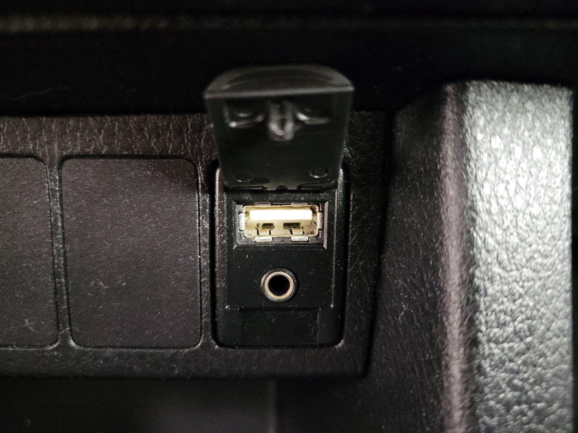 Thumbnail: 2017 Toyota Corolla - 18