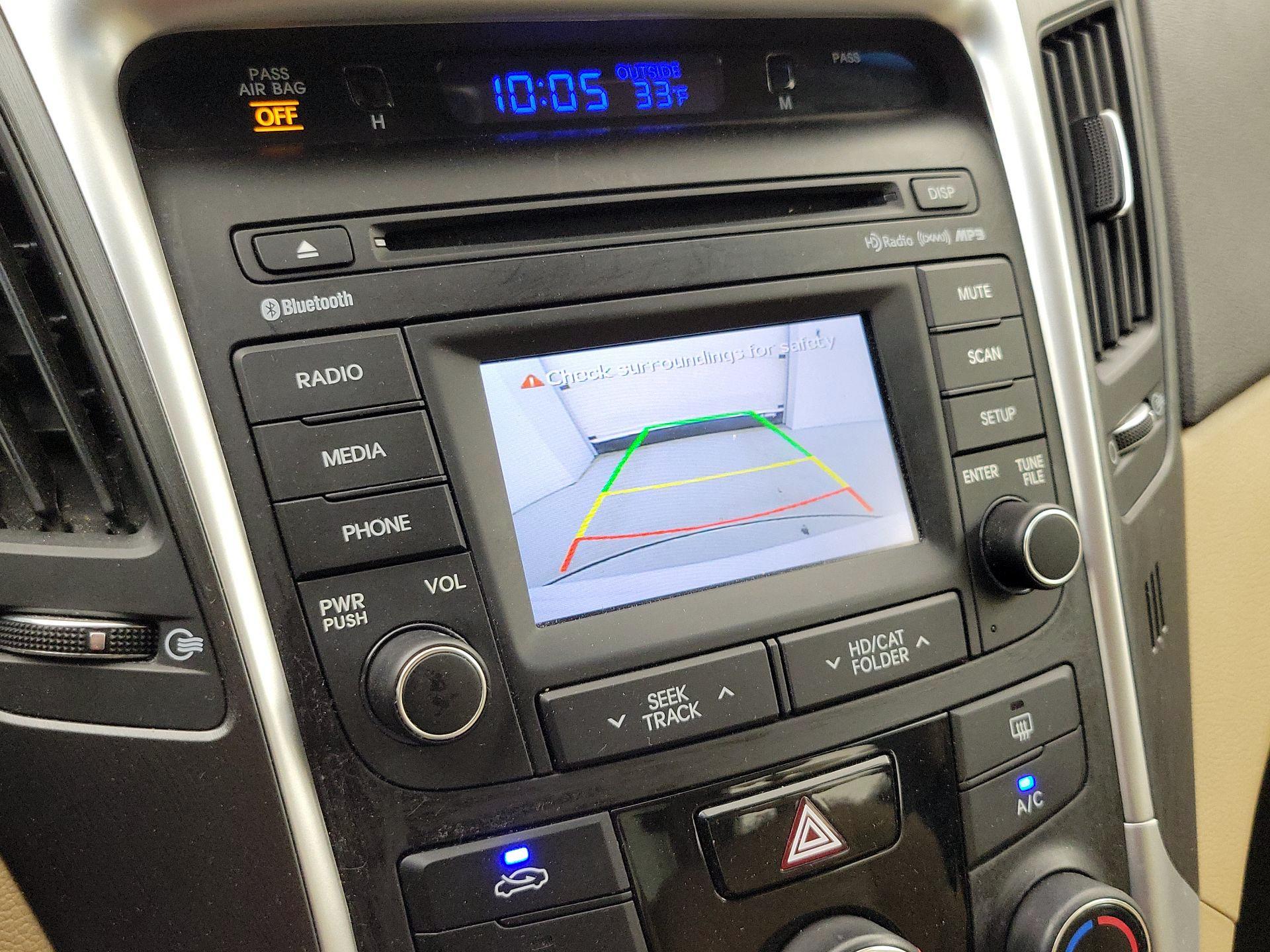 Thumbnail: 2014 Hyundai Sonata - 14