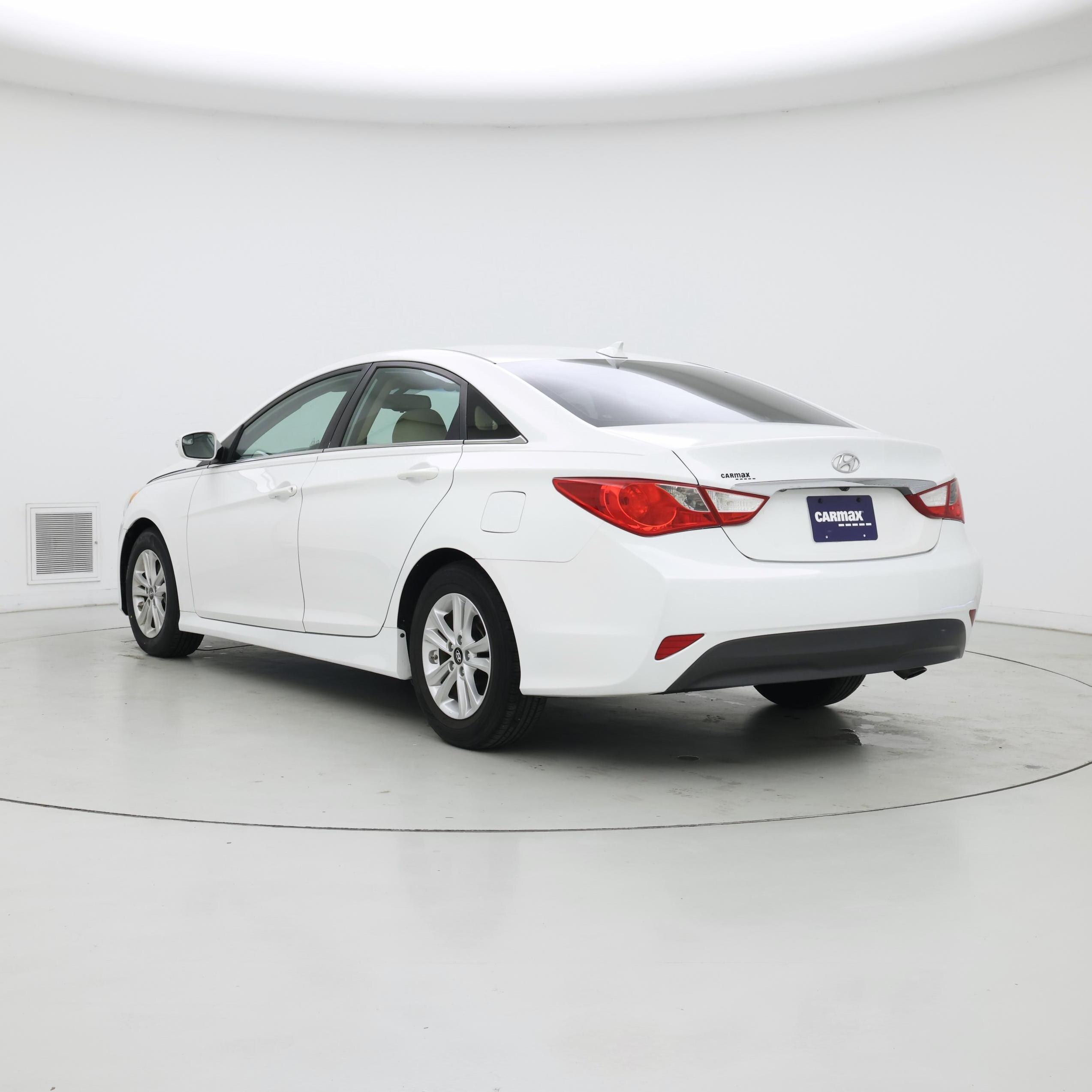 Thumbnail: 2014 Hyundai Sonata - 2