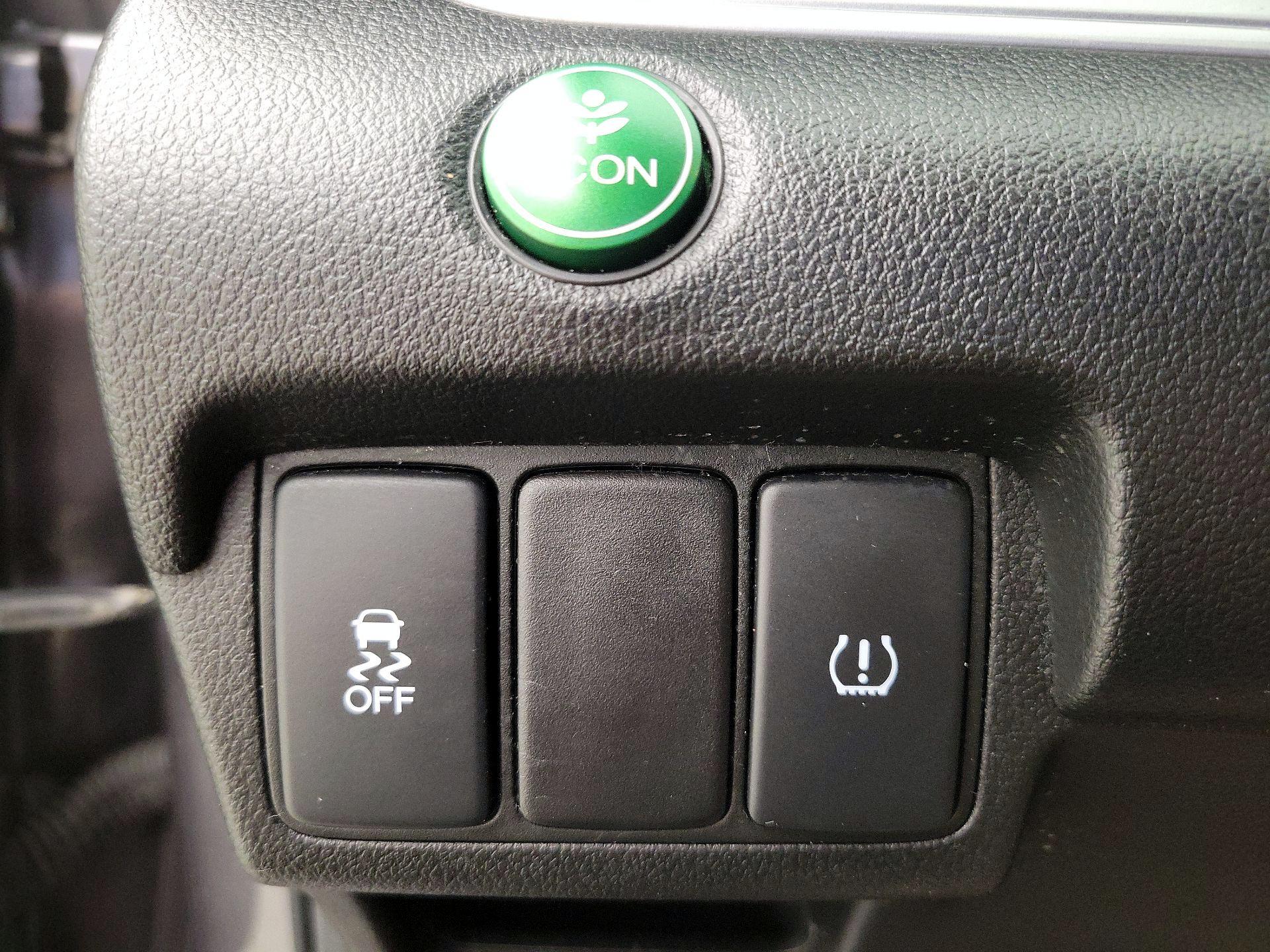 Thumbnail: 2015 Honda CR-V - 13