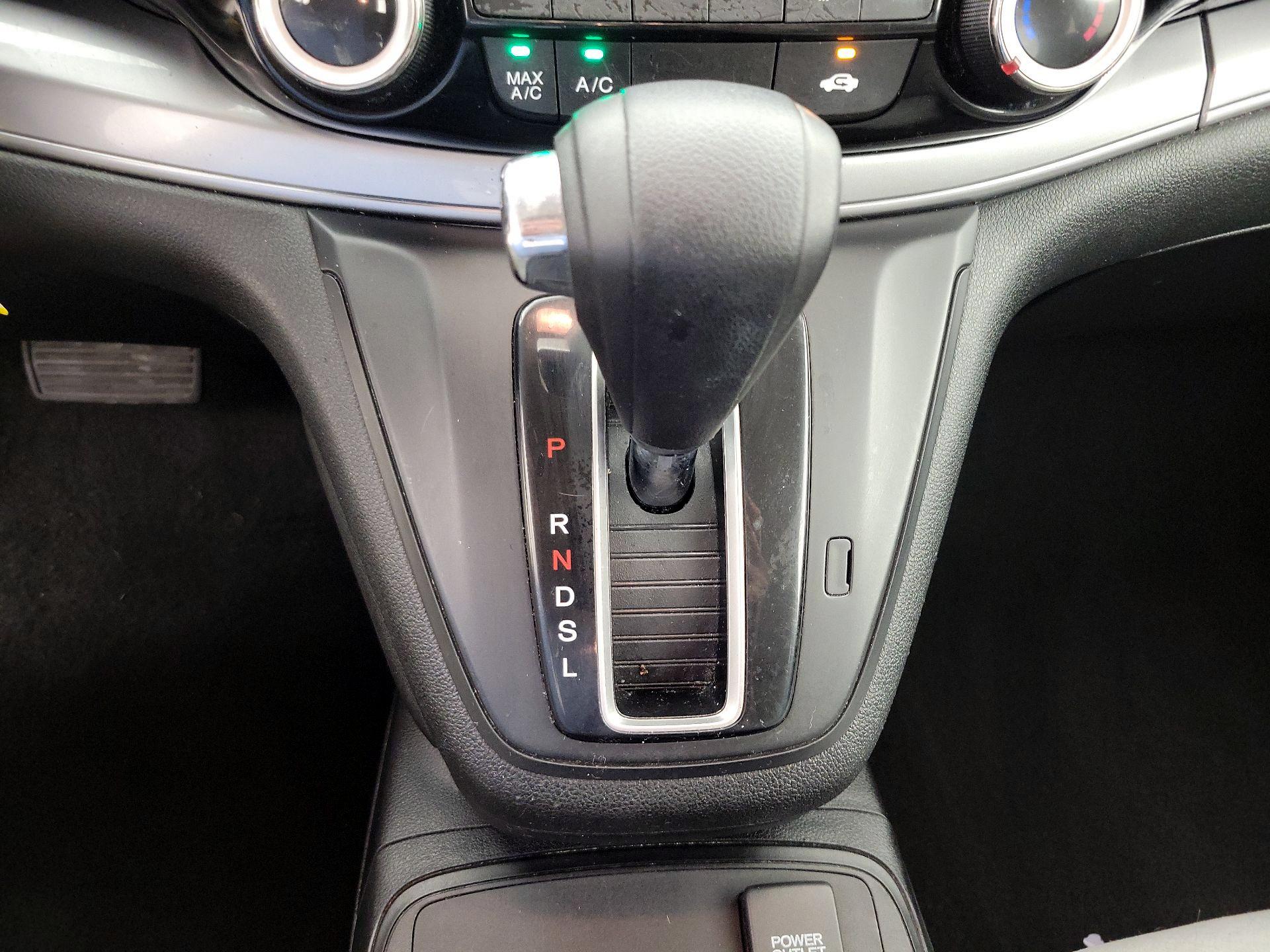 Thumbnail: 2015 Honda CR-V - 17