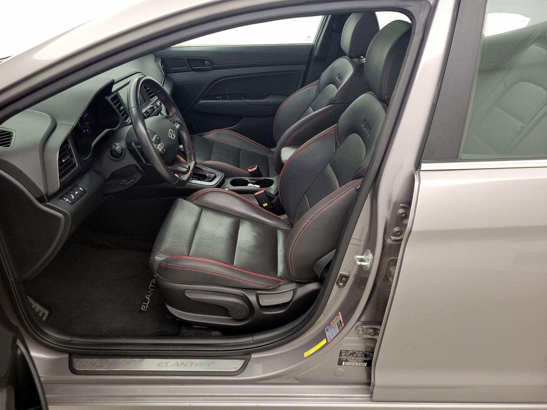 Thumbnail: 2020 Hyundai Elantra - 11