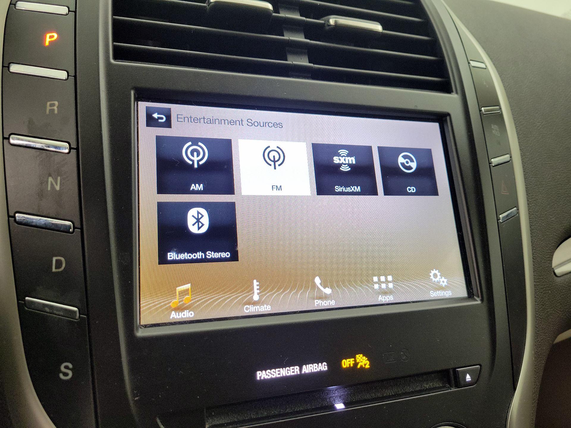 Thumbnail: 2019 Lincoln MKC - 15