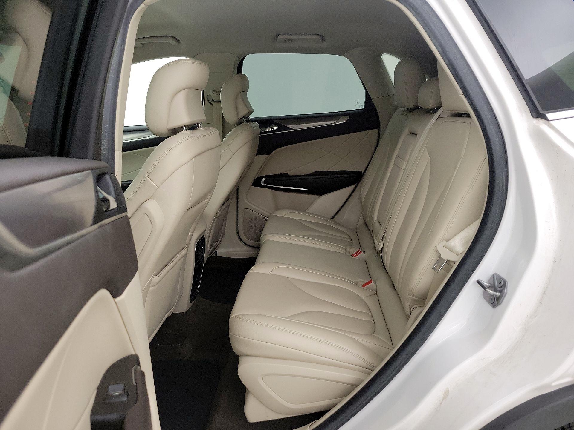 Thumbnail: 2019 Lincoln MKC - 19