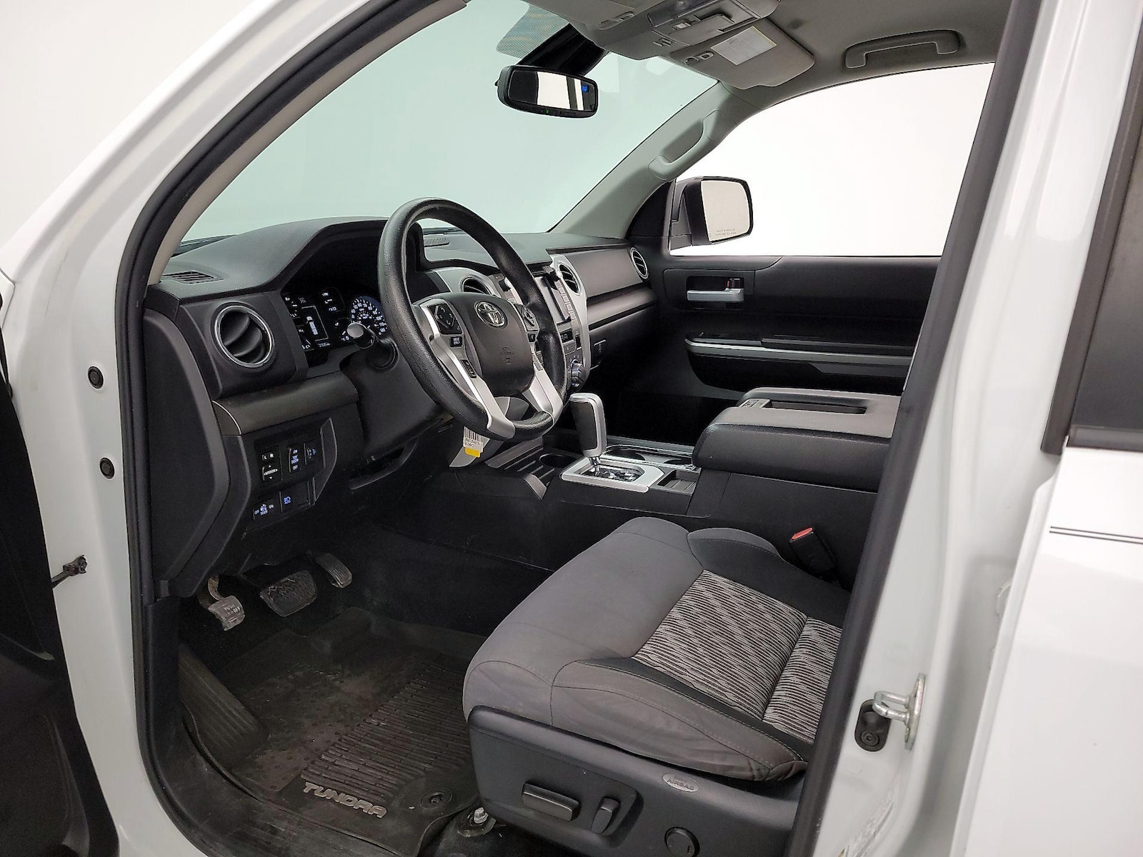 2021 Toyota Tundra SR5 - Photo 12