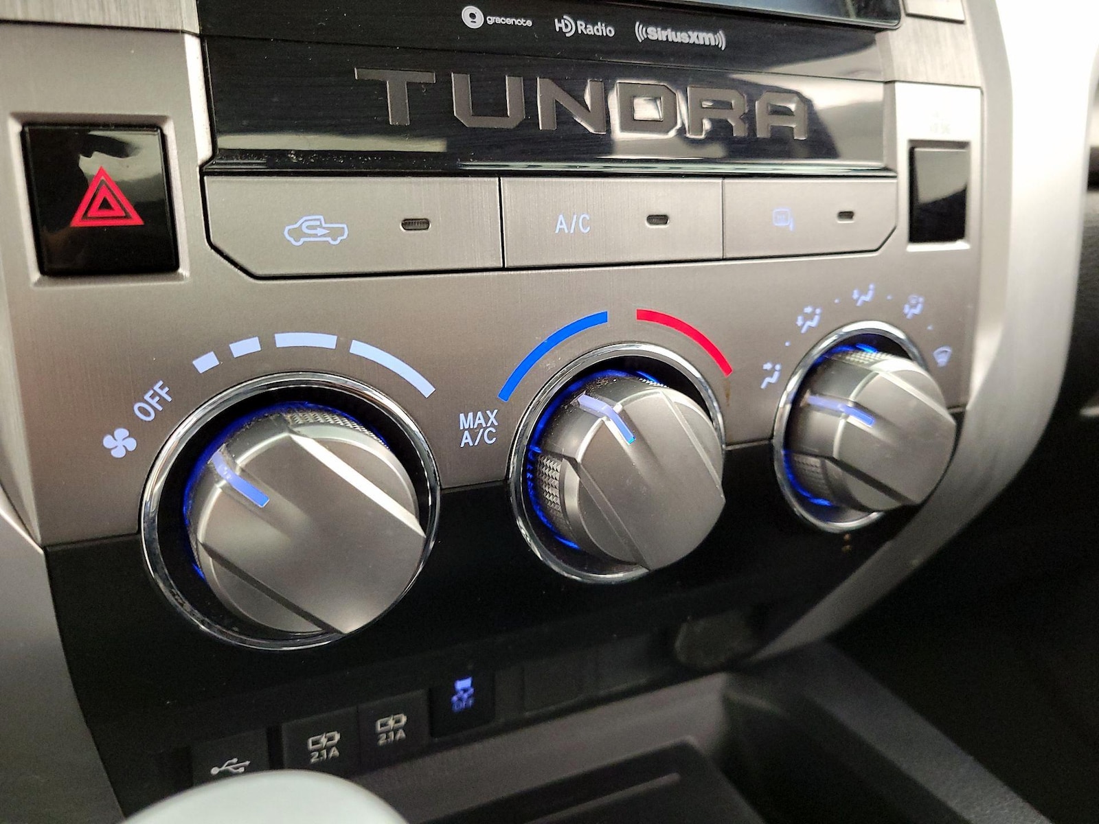 2021 Toyota Tundra SR5 - Photo 17