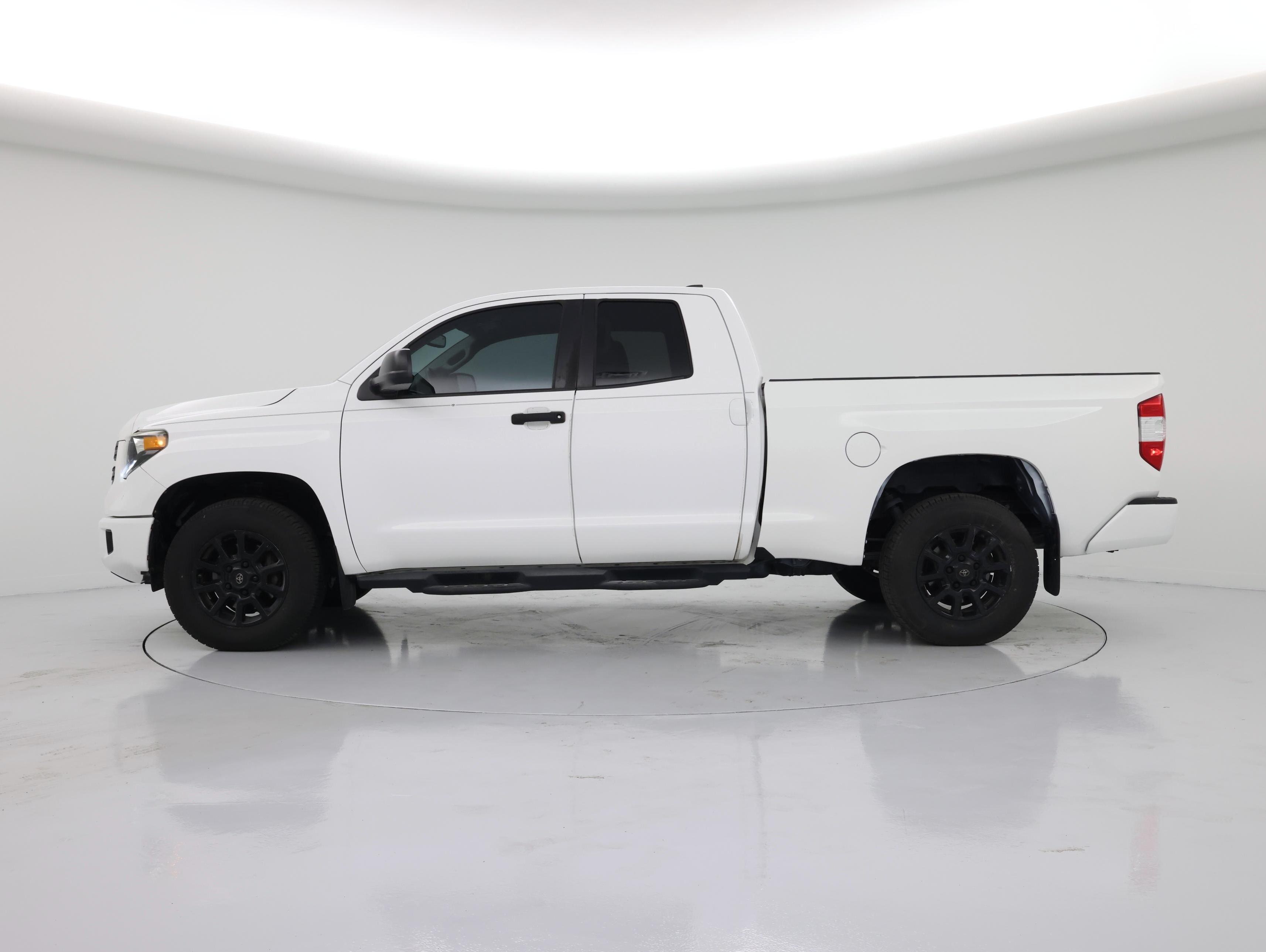 Thumbnail: 2021 Toyota Tundra - 3