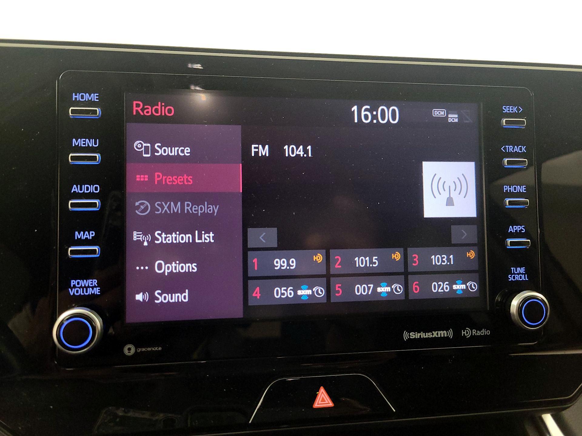 Thumbnail: 2021 Toyota Venza - 15