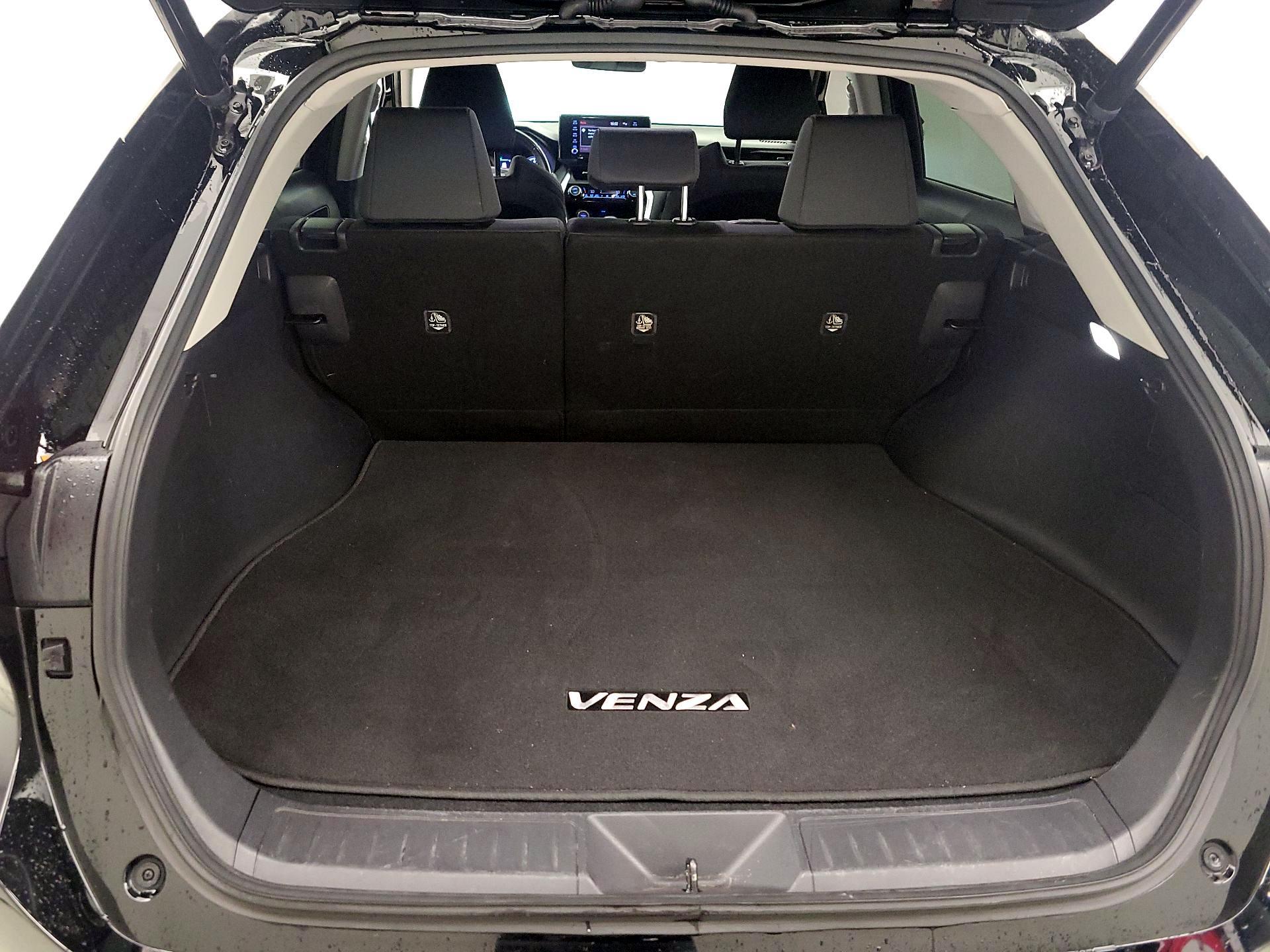 Thumbnail: 2021 Toyota Venza - 20