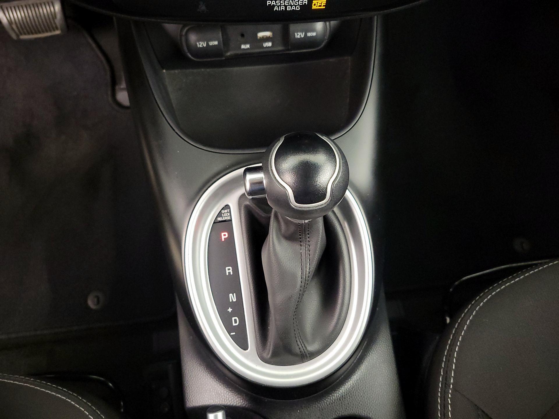 Thumbnail: 2018 Kia Soul - 16