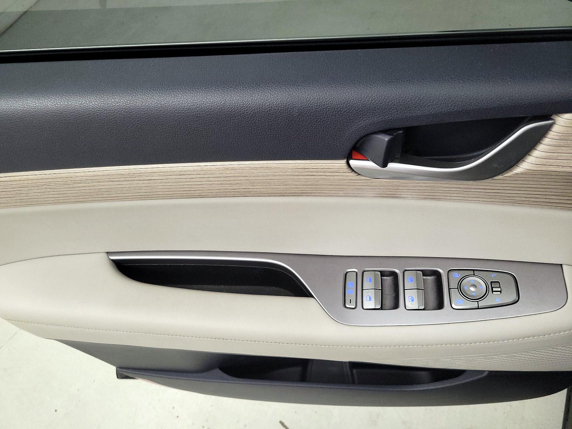 Thumbnail: 2021 Hyundai Palisade - 12