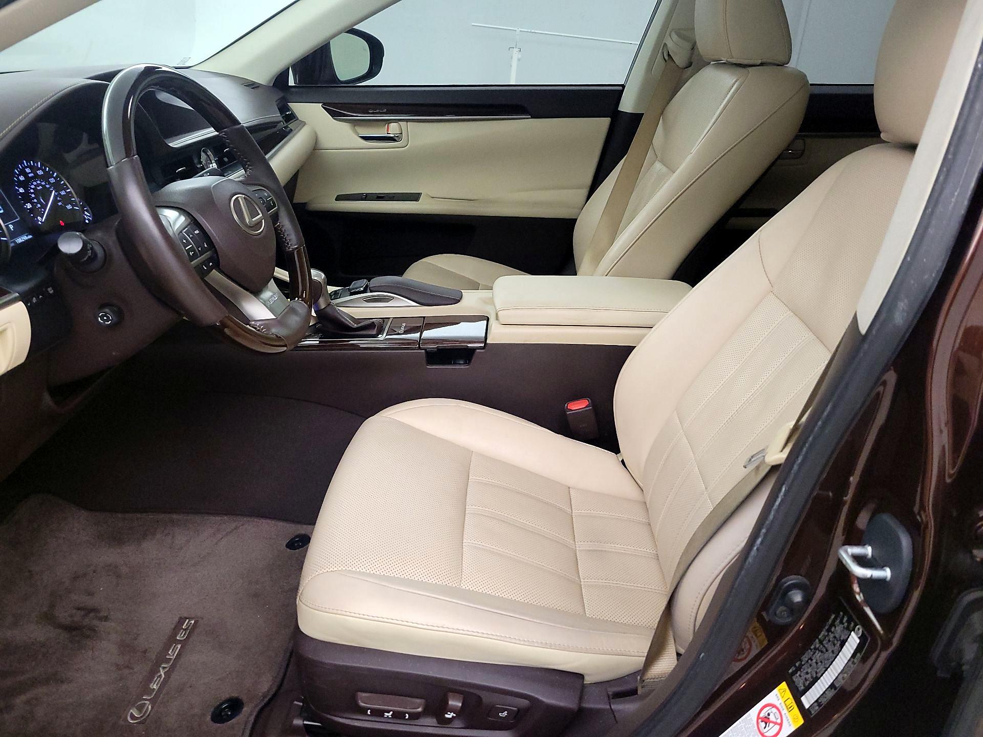 Thumbnail: 2017 Lexus ES - 11