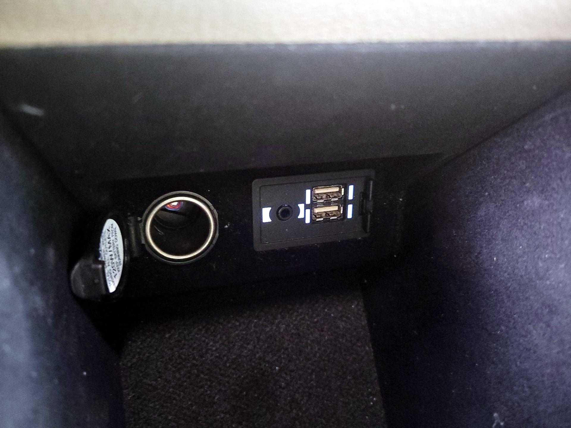 Thumbnail: 2017 Lexus ES - 19