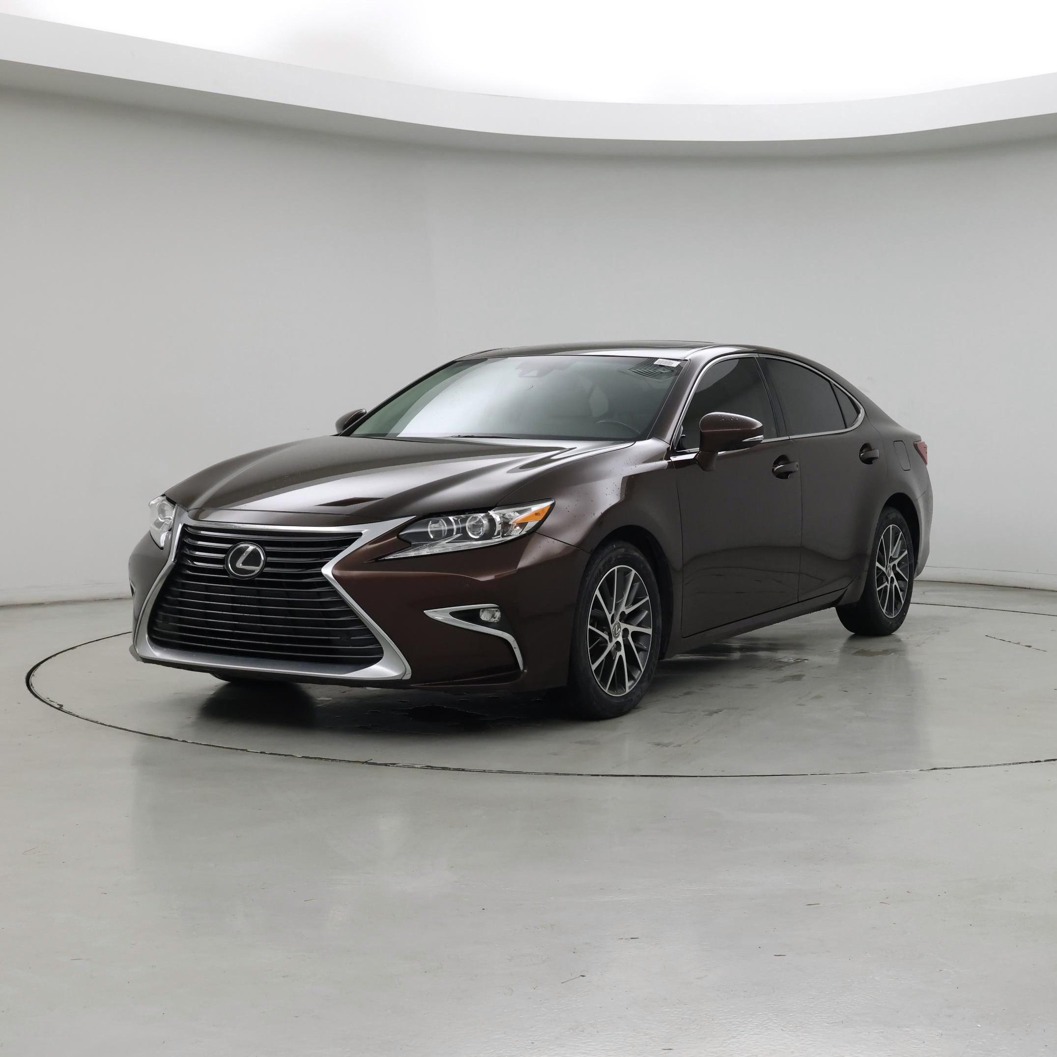 Thumbnail: 2017 Lexus ES - 4