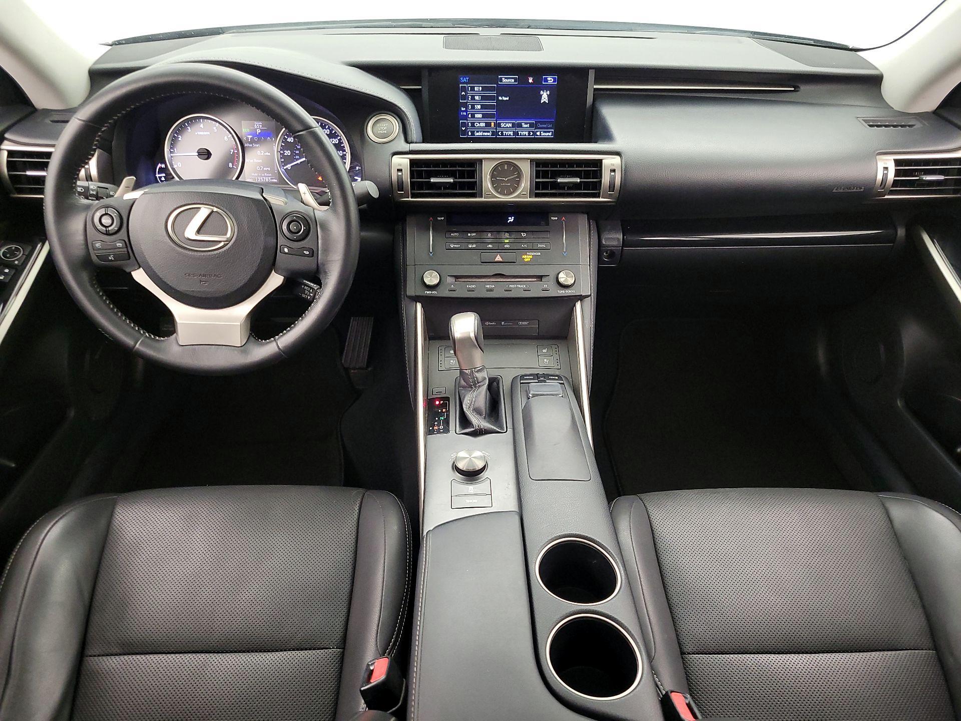 Thumbnail: 2015 Lexus IS - 9