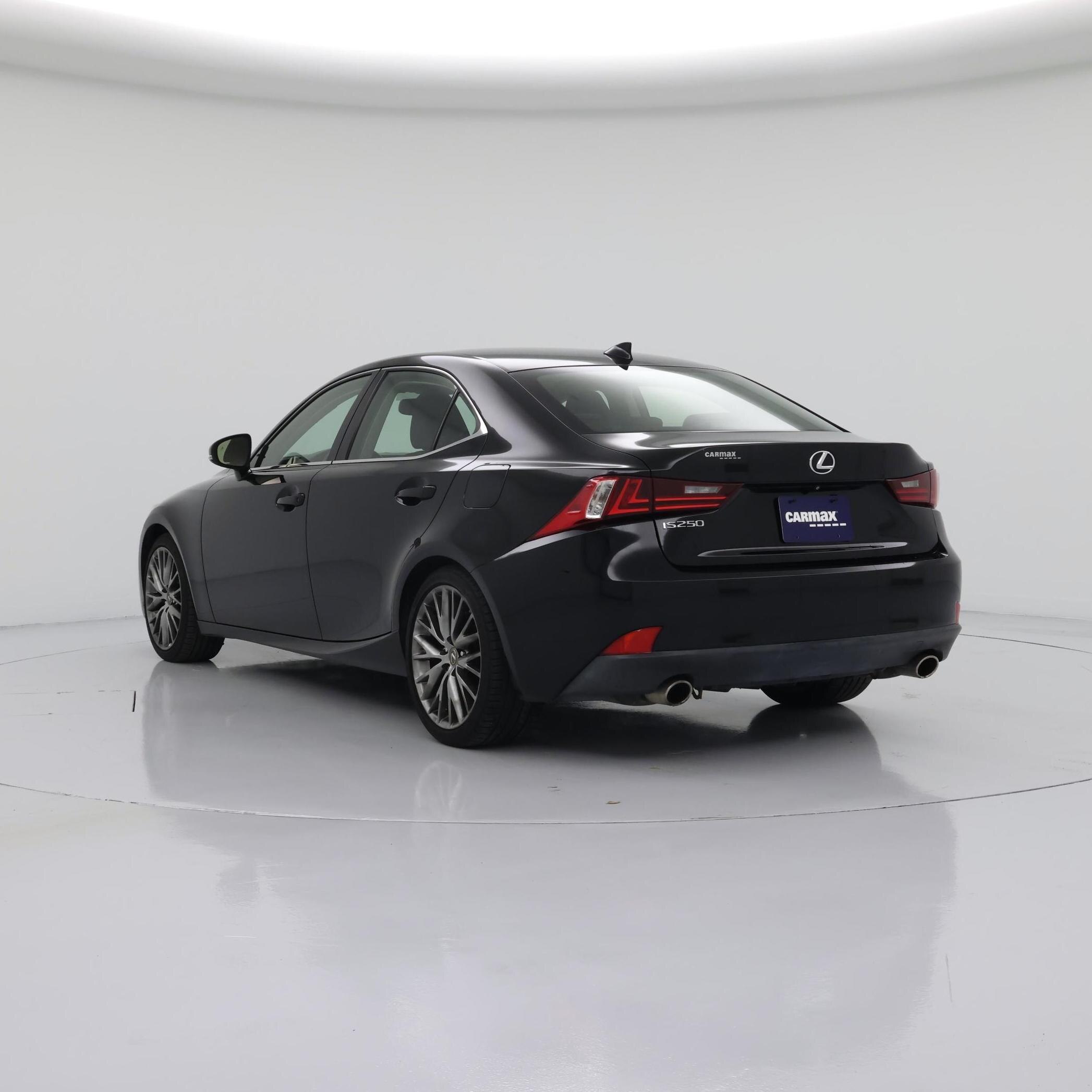 Thumbnail: 2015 Lexus IS - 2