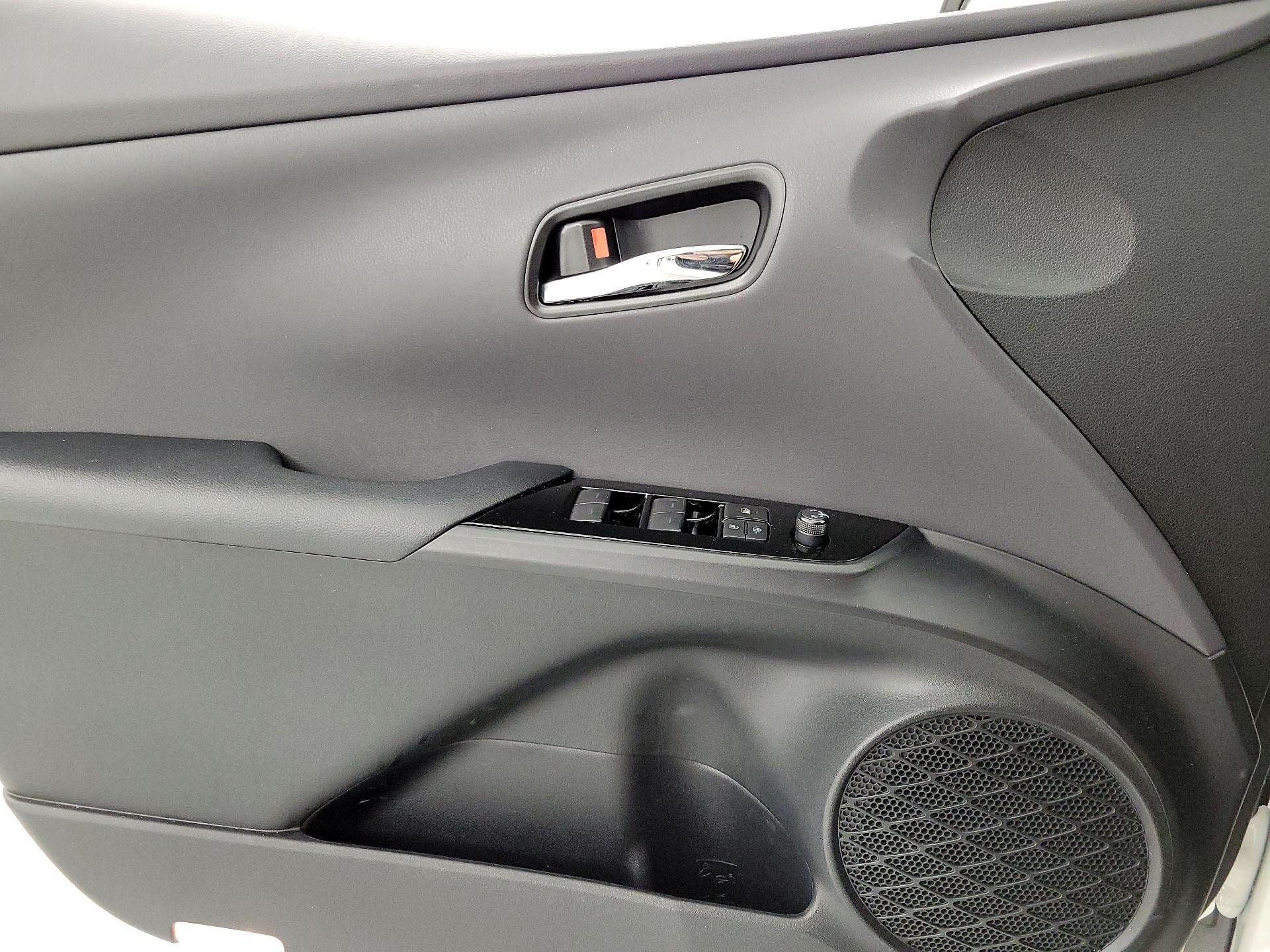 Thumbnail: 2019 Toyota Prius Prime - 12