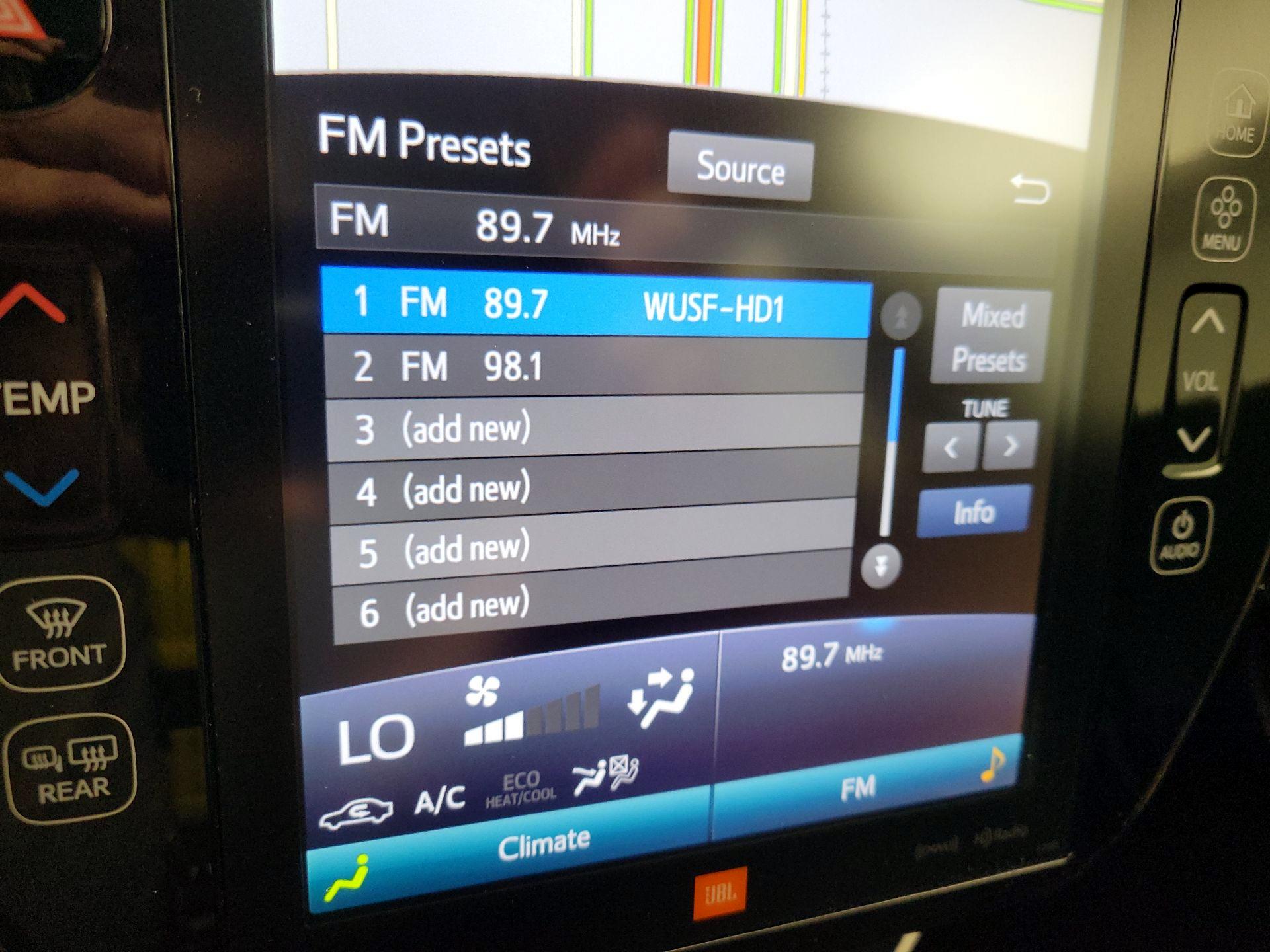 Thumbnail: 2019 Toyota Prius Prime - 16