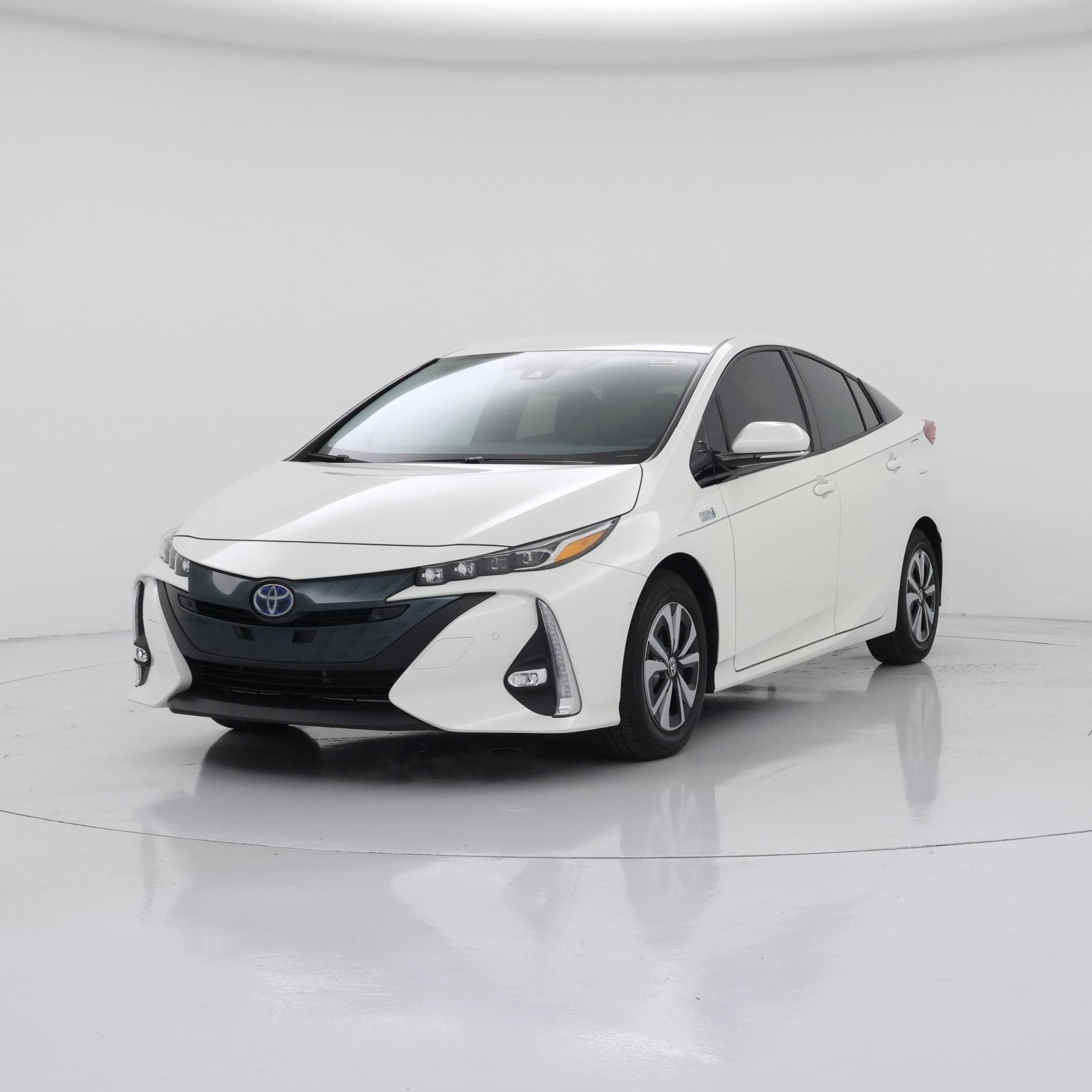 Thumbnail: 2019 Toyota Prius Prime - 4