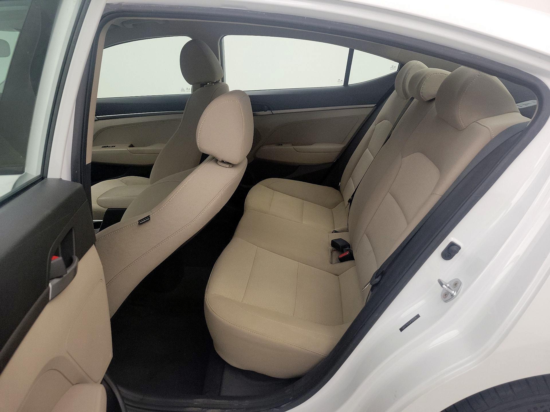 Thumbnail: 2018 Hyundai Elantra - 18