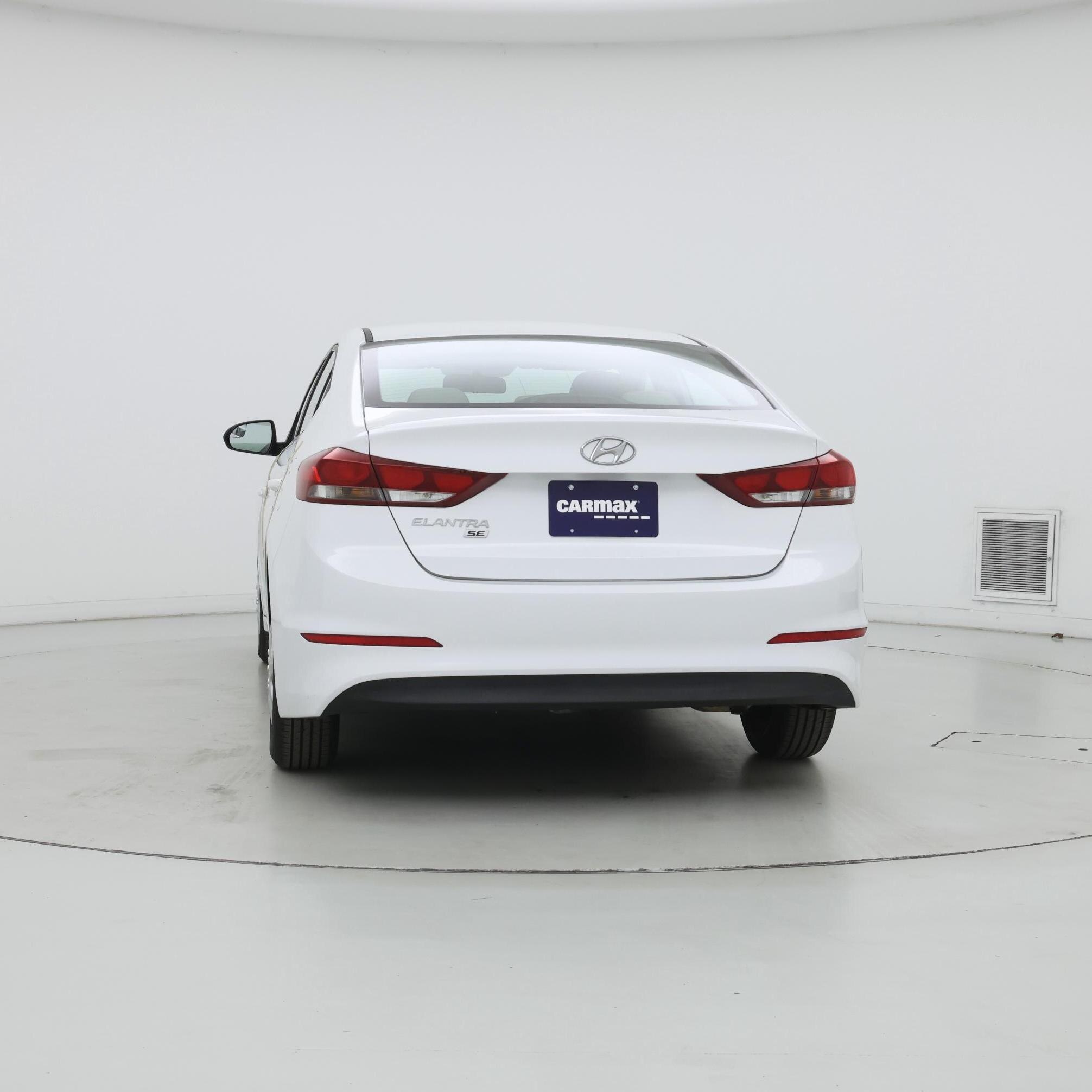 Thumbnail: 2018 Hyundai Elantra - 6