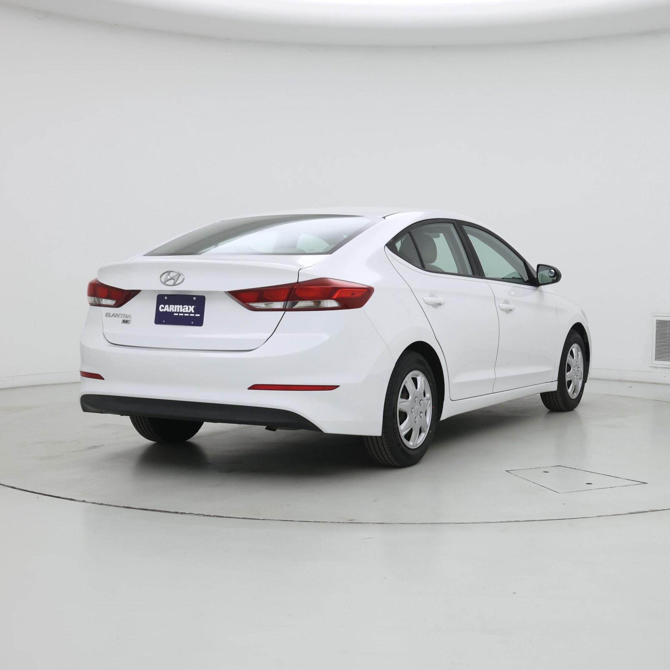 Thumbnail: 2018 Hyundai Elantra - 8