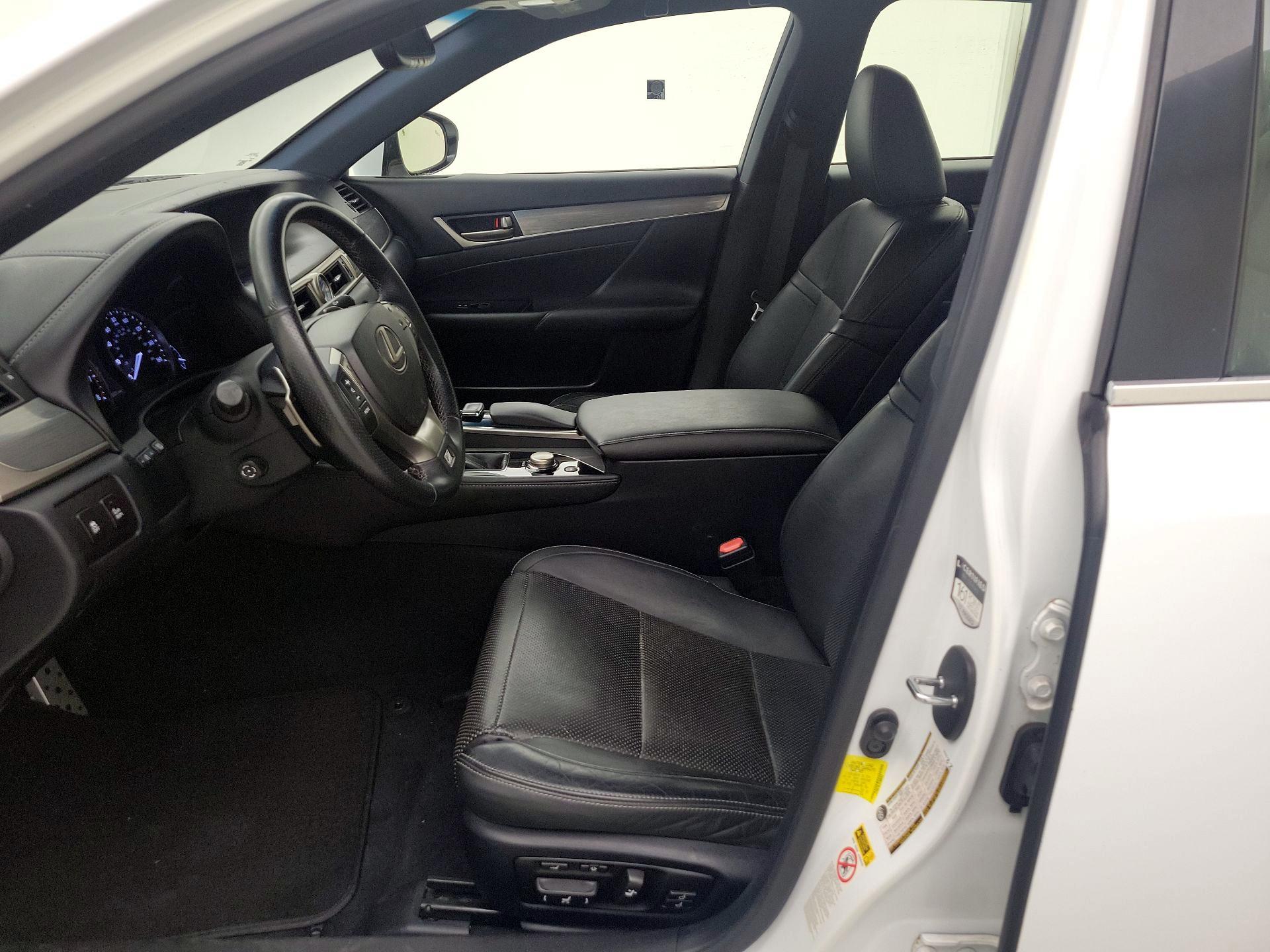 Thumbnail: 2015 Lexus GS - 11