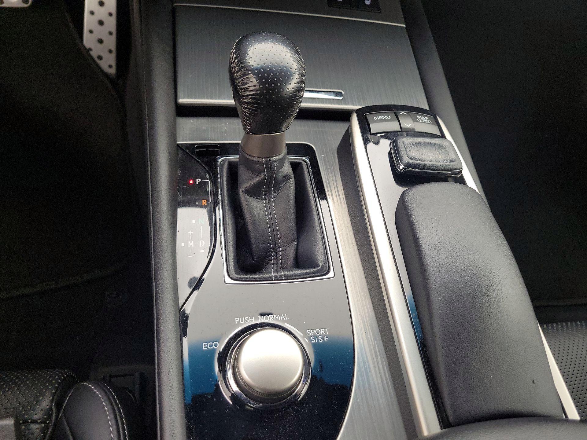 Thumbnail: 2015 Lexus GS - 18