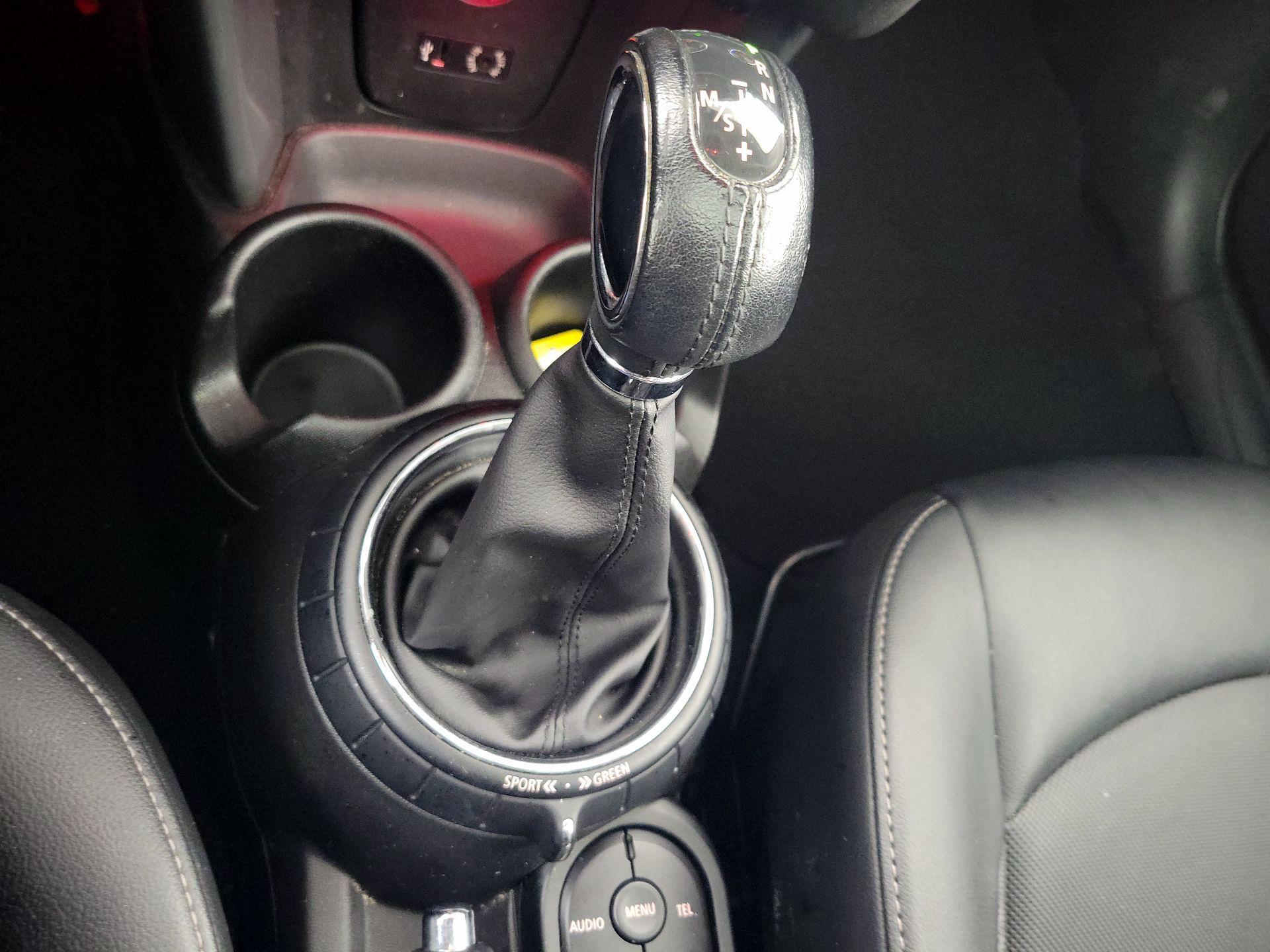 Thumbnail: 2016 MINI Cooper Hardtop - 16