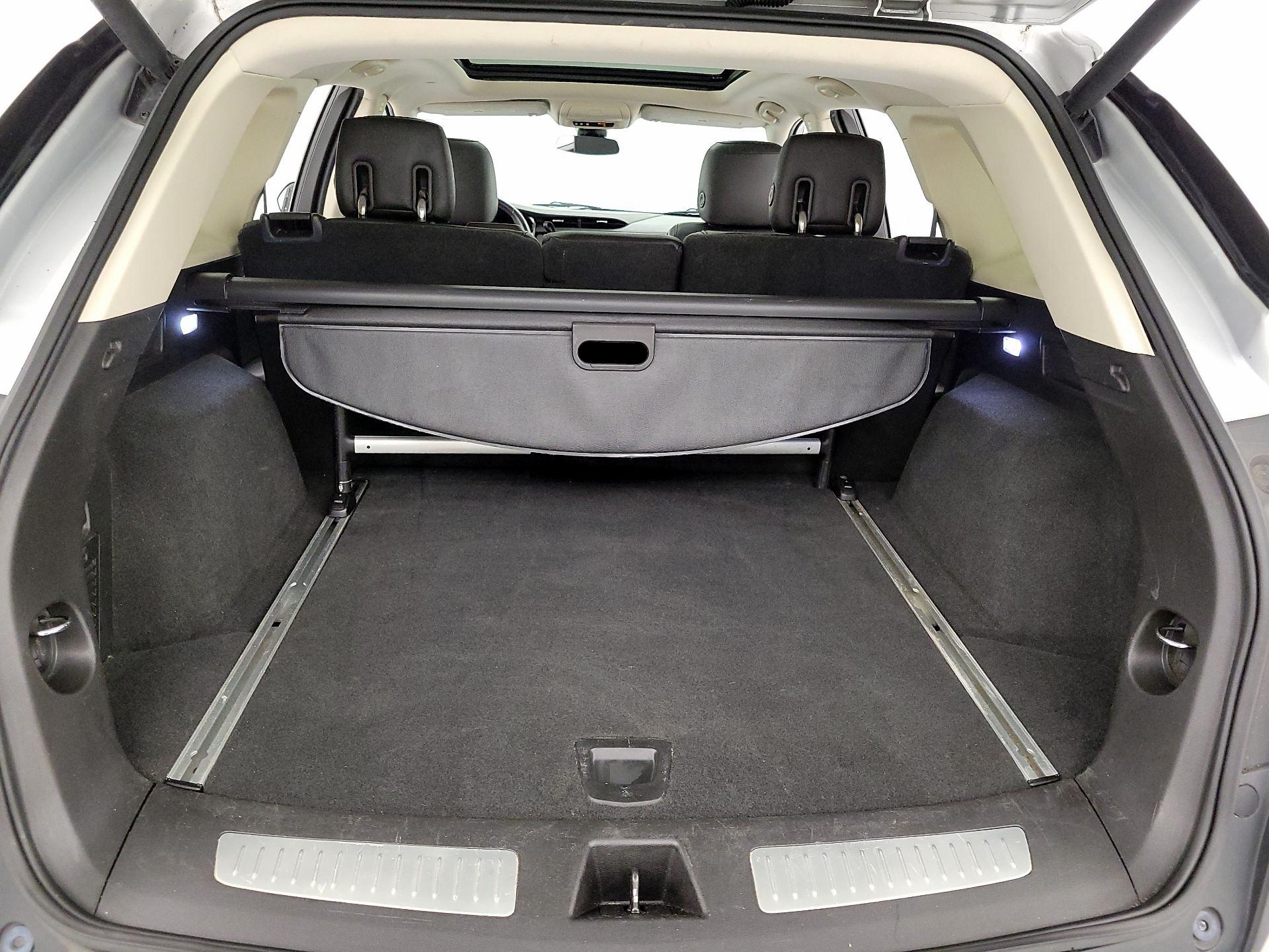 Thumbnail: 2017 Cadillac XT5 - 20