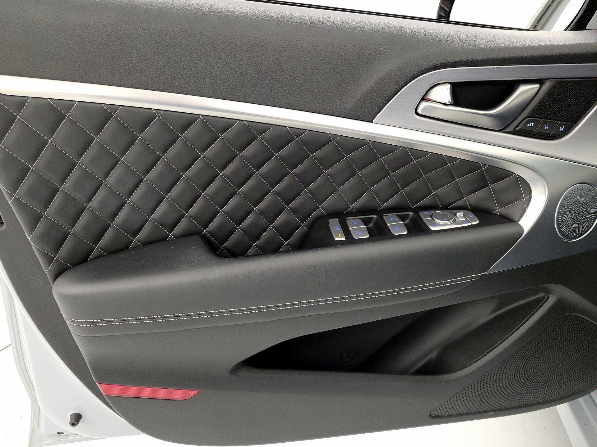 Thumbnail: 2019 Genesis G70 - 12