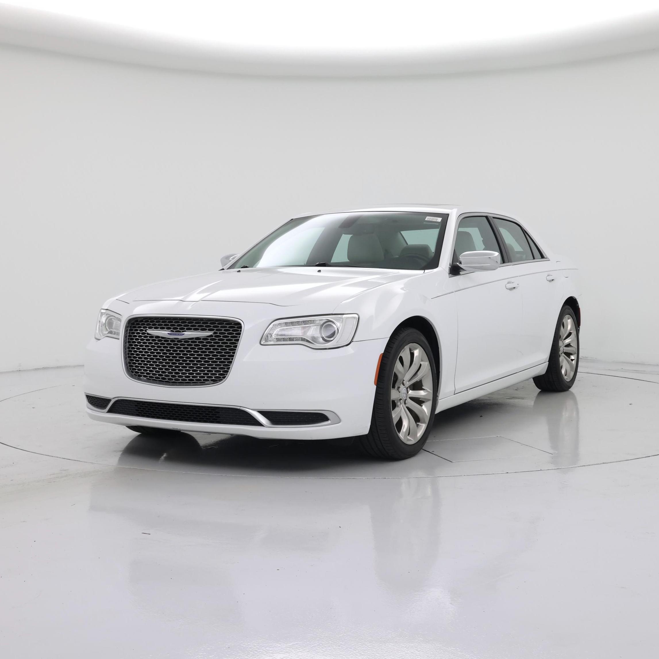 Thumbnail: 2020 Chrysler 300 - 4