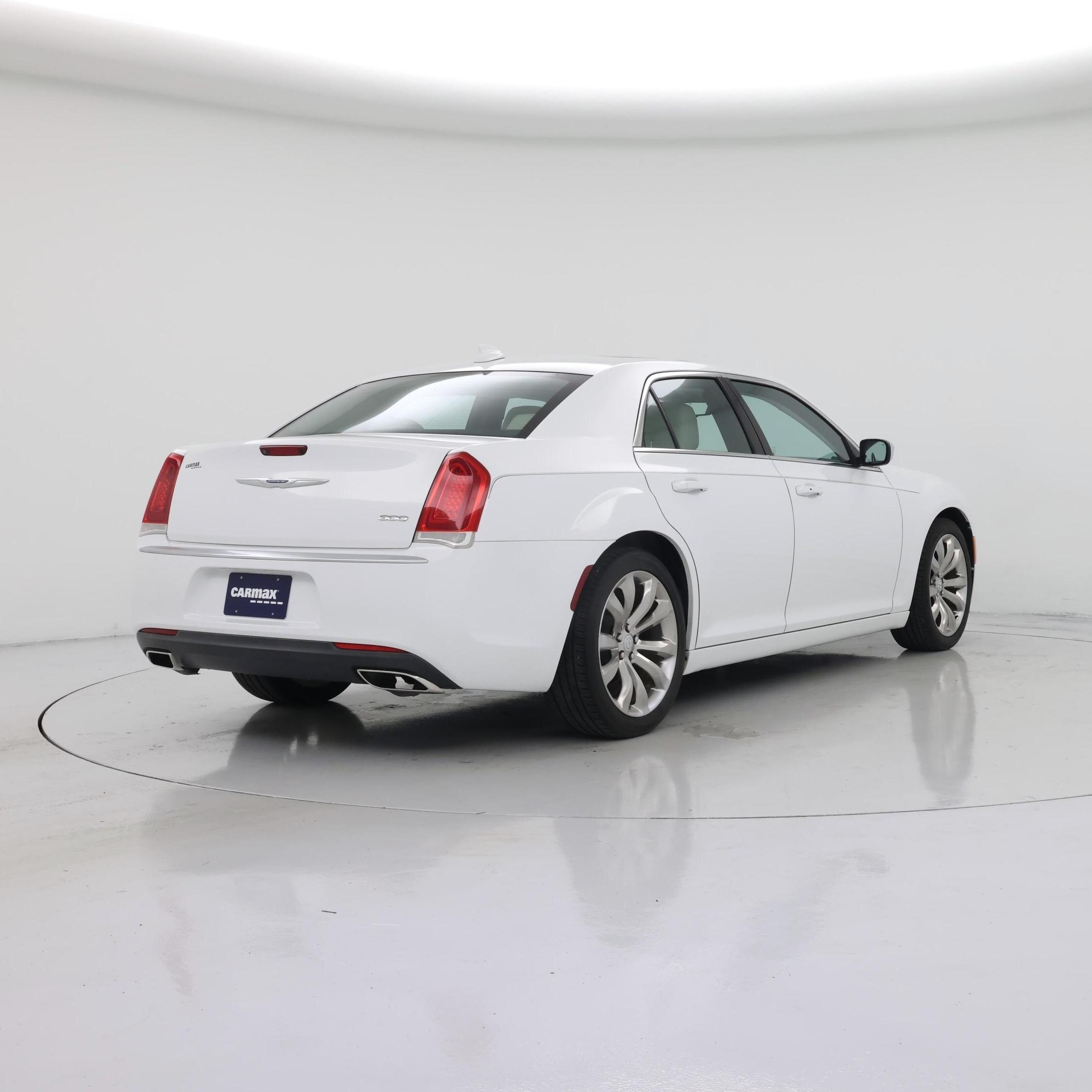 Thumbnail: 2020 Chrysler 300 - 8
