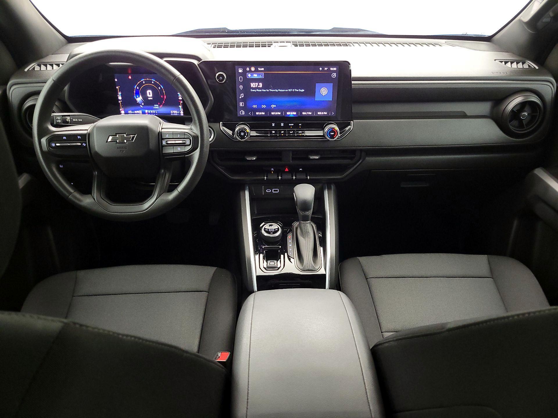 Thumbnail: 2023 Chevrolet Colorado - 9