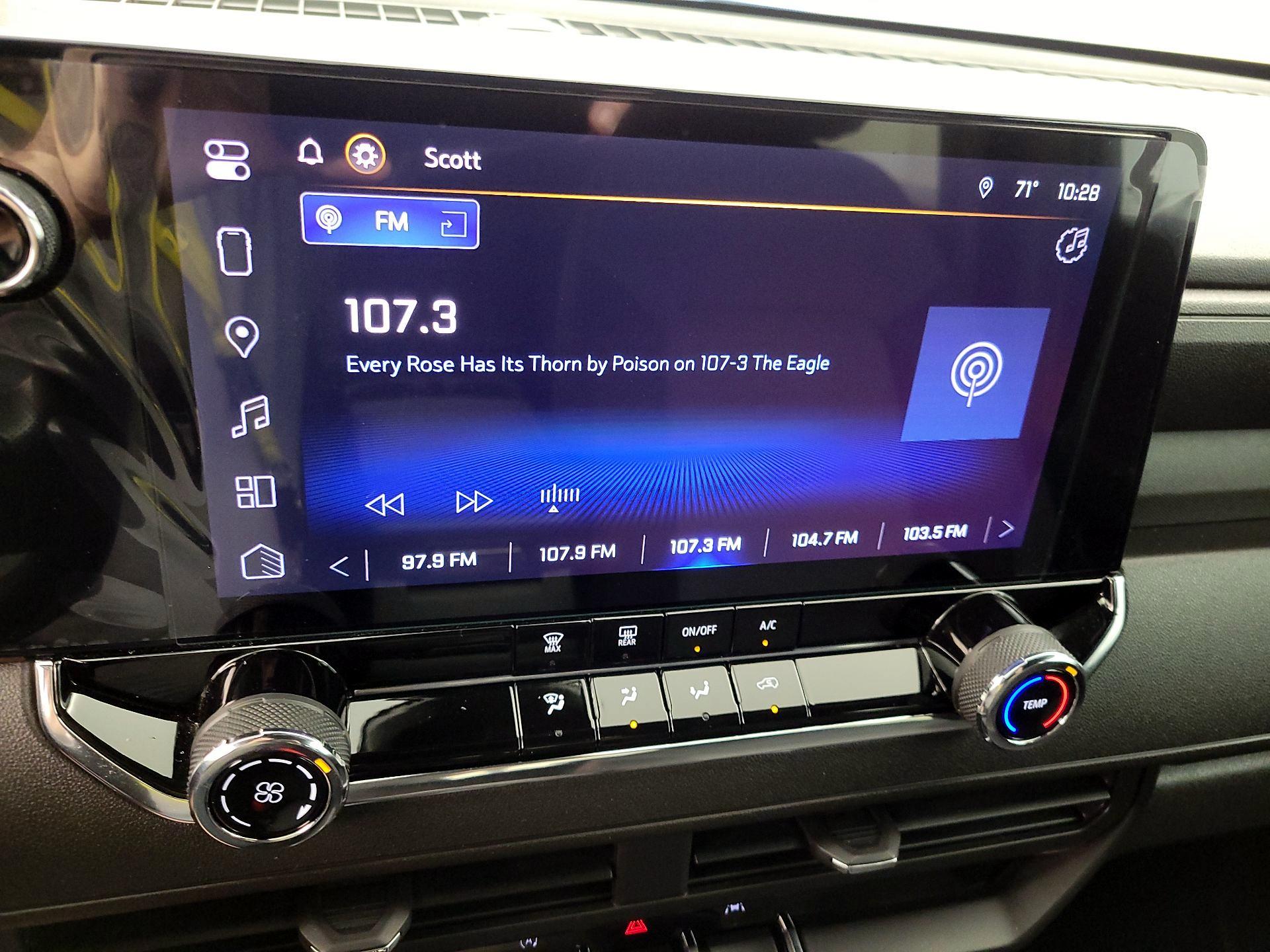 Thumbnail: 2023 Chevrolet Colorado - 15