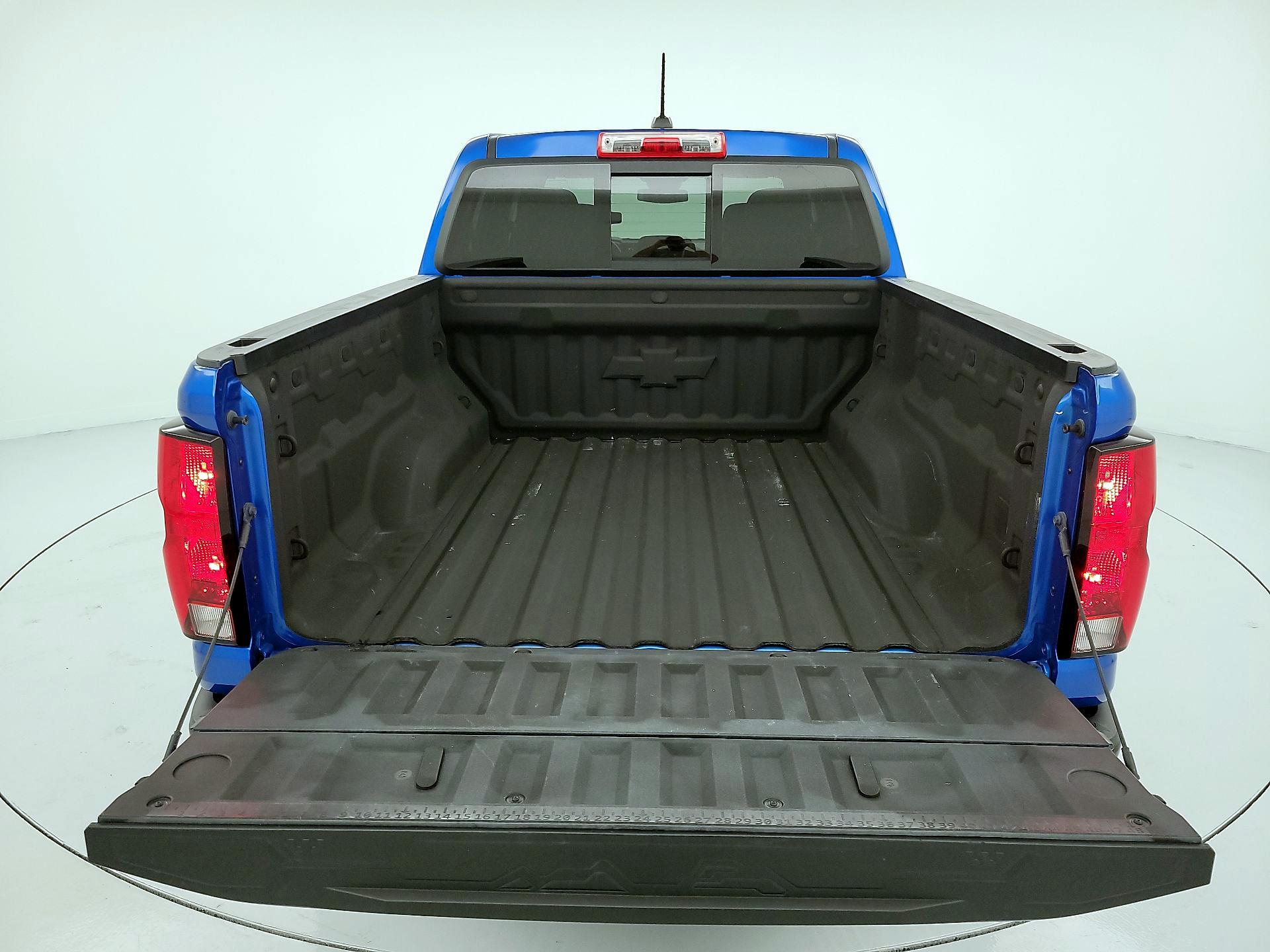 Thumbnail: 2023 Chevrolet Colorado - 20